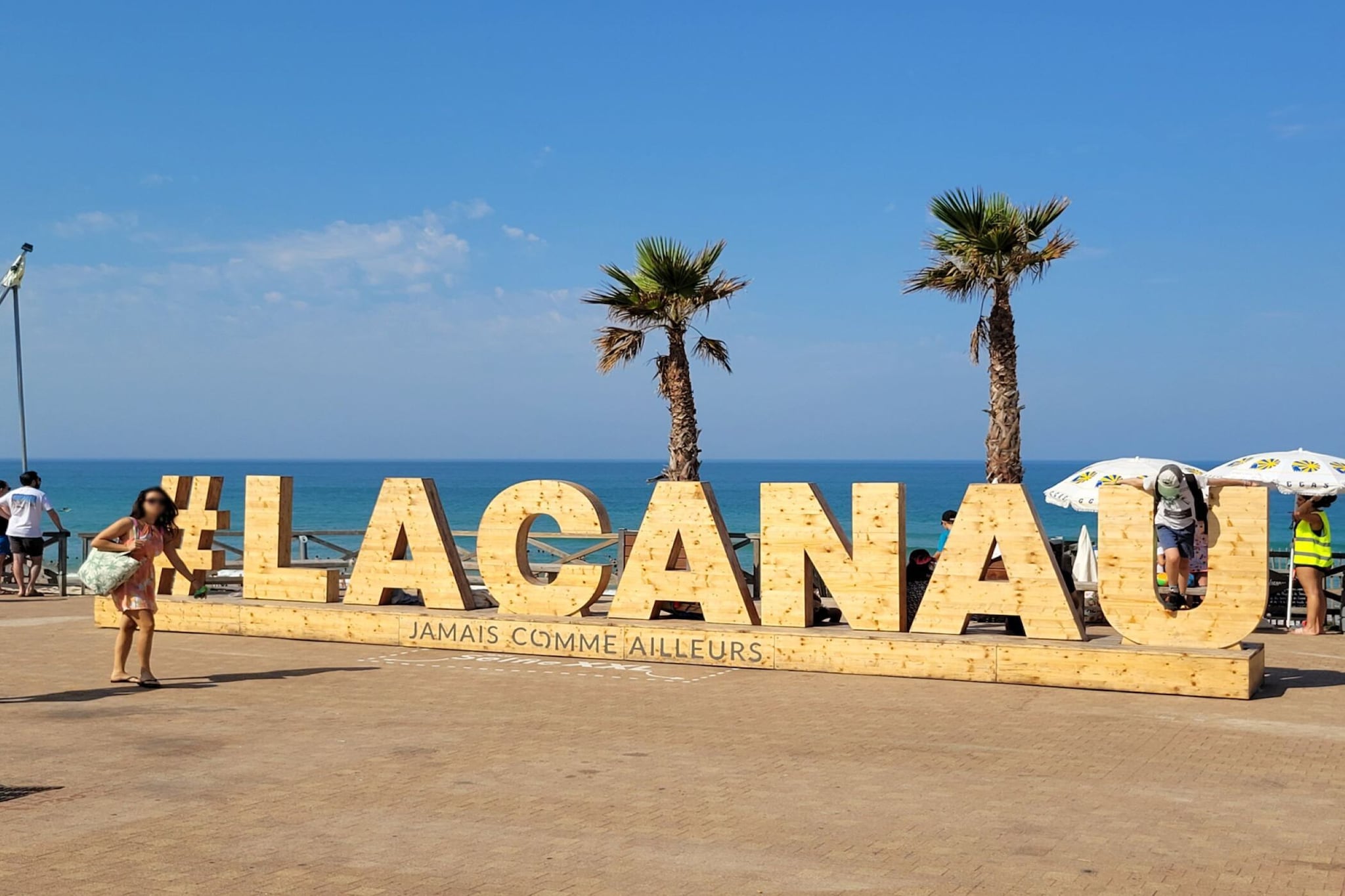 Holiday Home in Lacanau with Pool & Near Beach