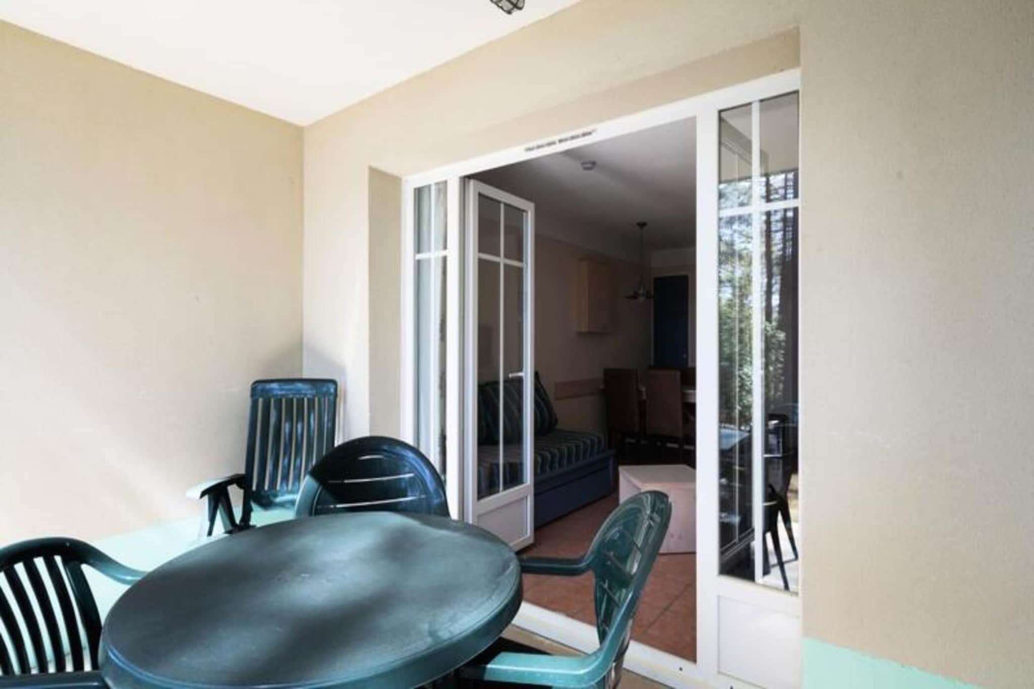 Holiday Home in Lacanau near Beach & Pool