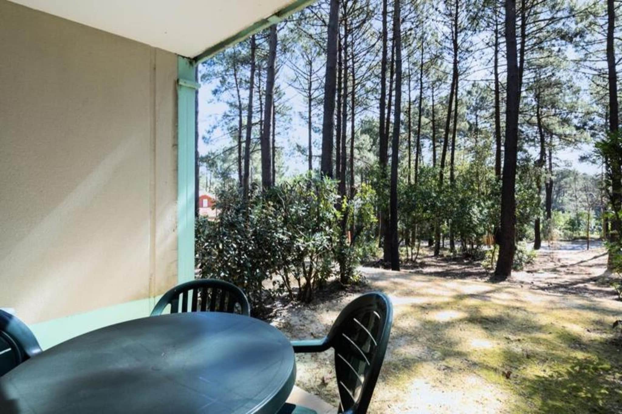 Holiday Home in Lacanau near Beach & Pool