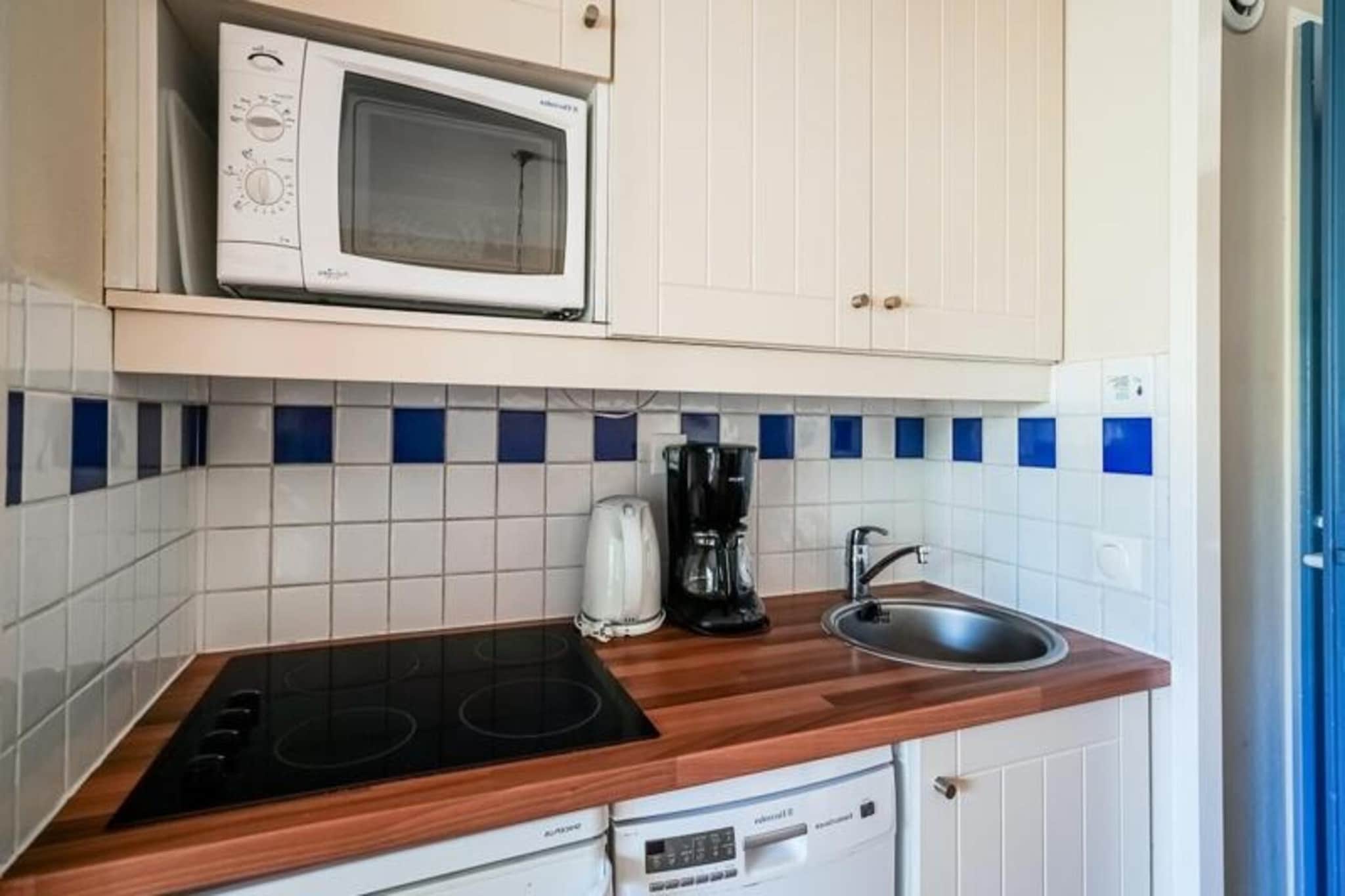 Holiday Home in Lacanau near Surf Beaches
