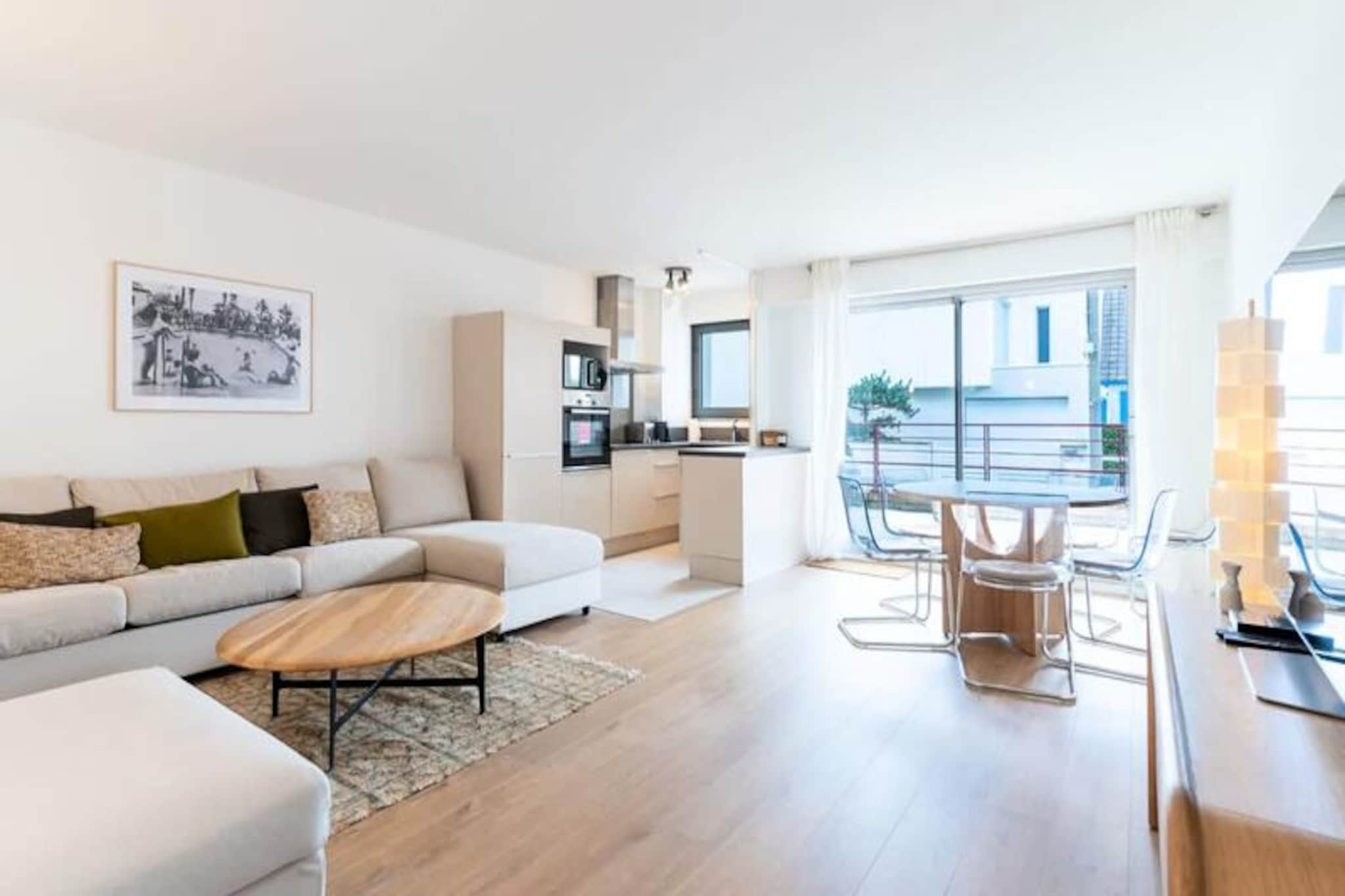 Apartment for five people near the sea