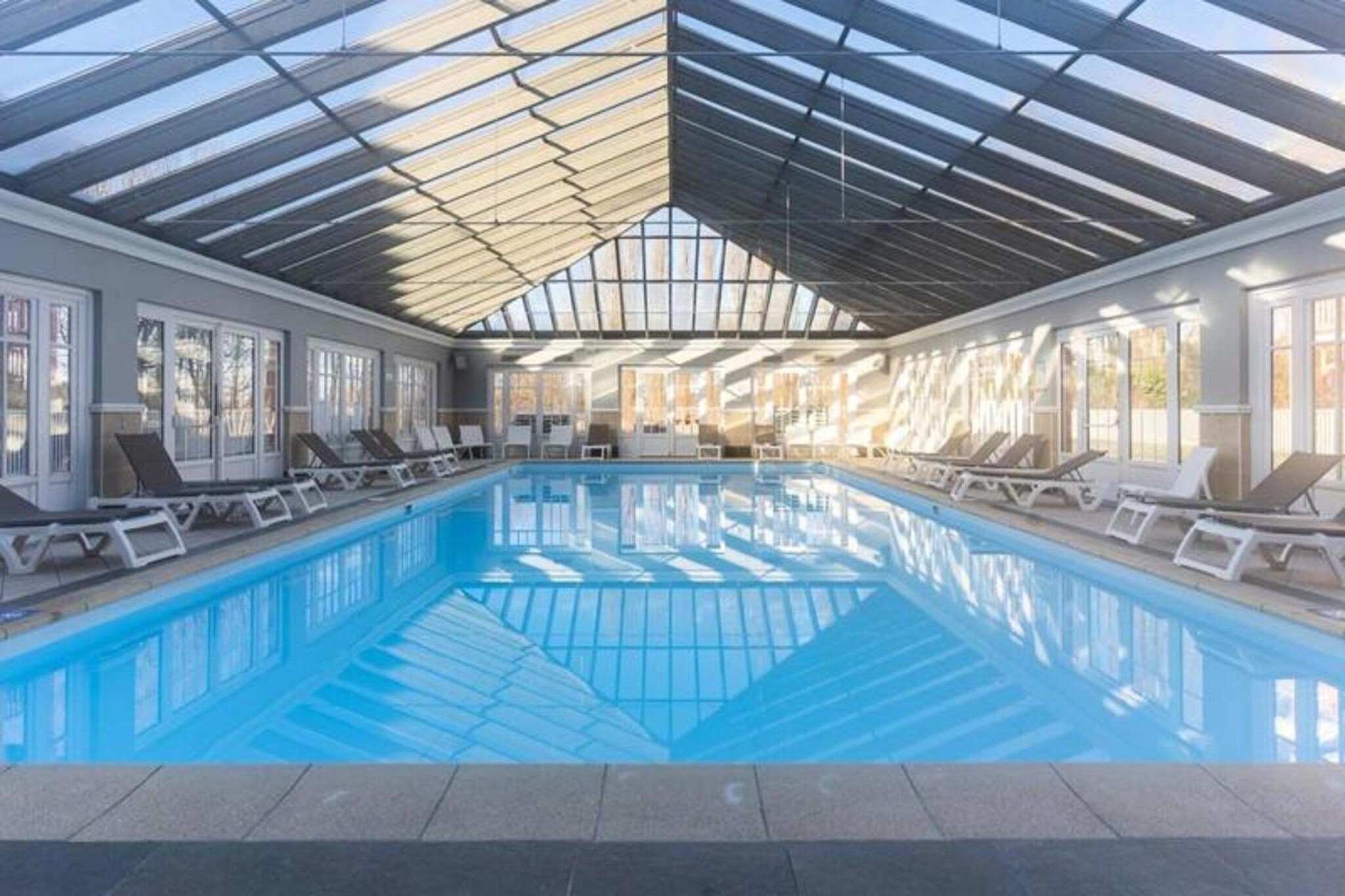 Beautiful apartment with swimming pool
