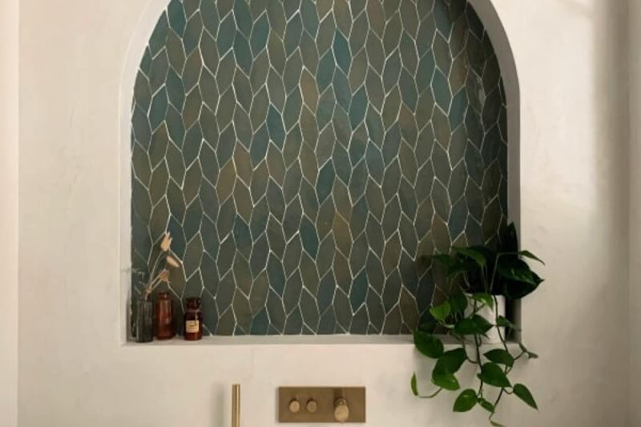 Home Chic The Comedy Suites