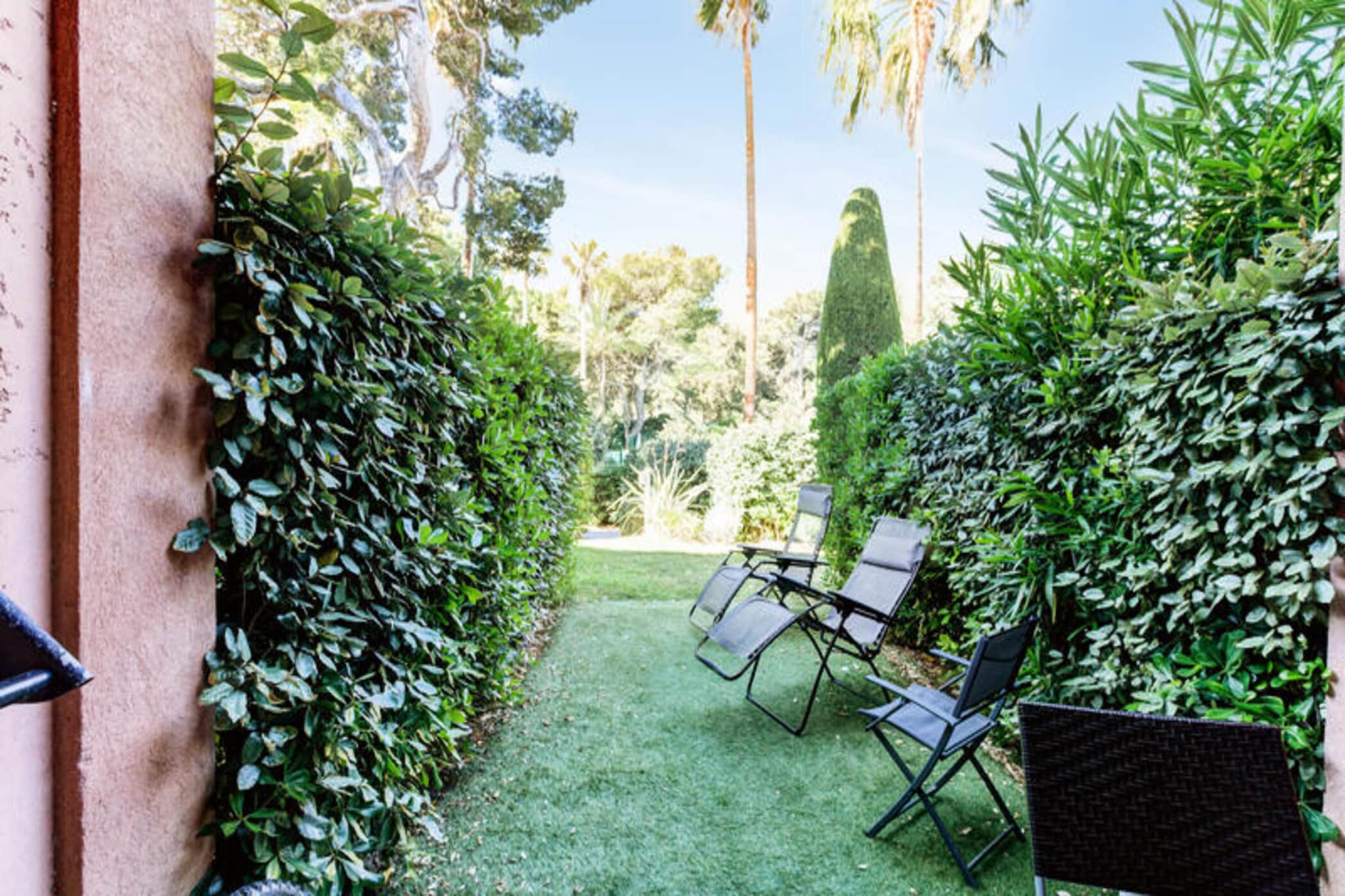 Résidence La Pinède - maeva Home-Außenbereich Sommer