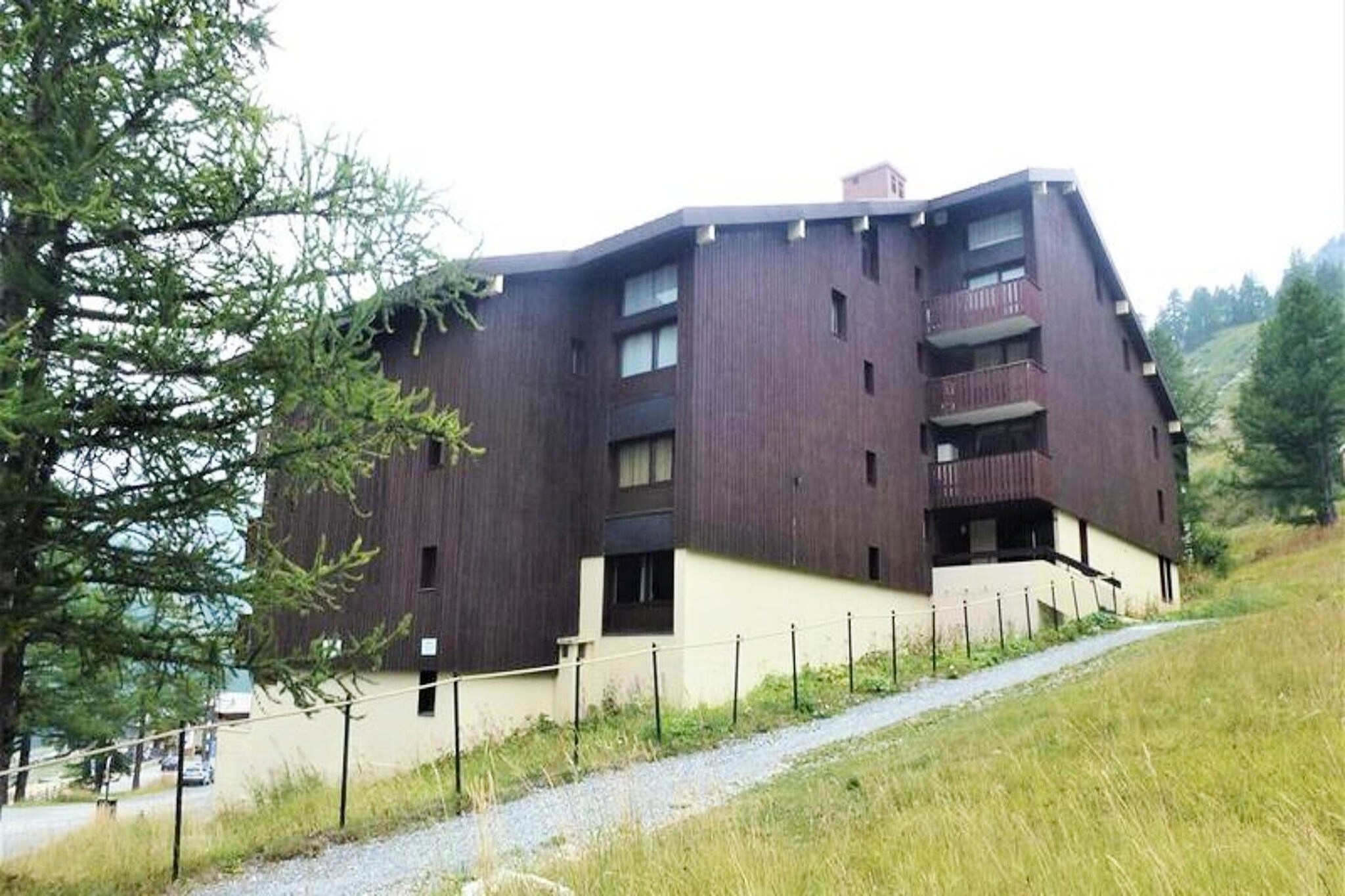 Rhododendrons Residence