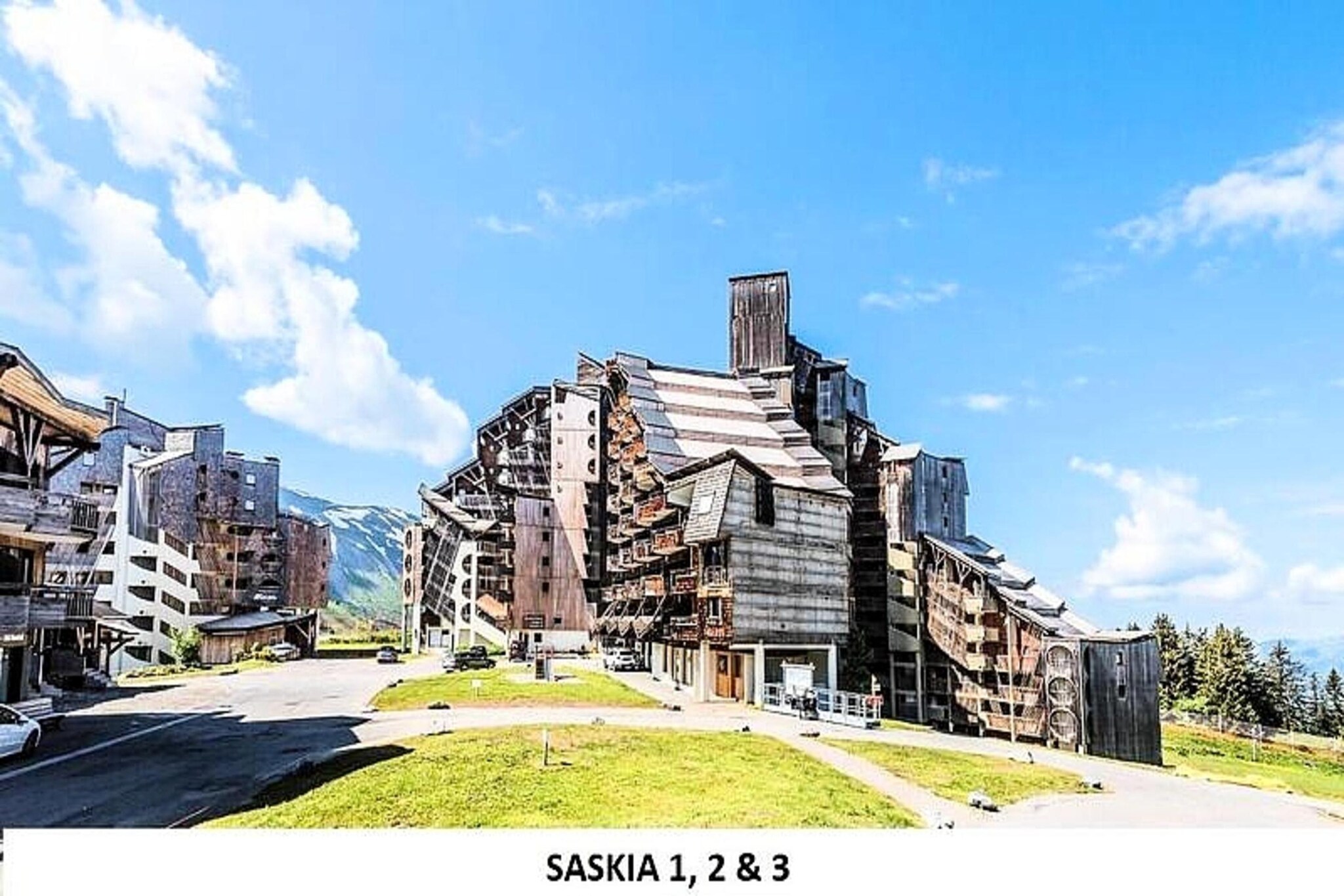 Apartment in Avoriaz with Ski-In/Ski-Out Access