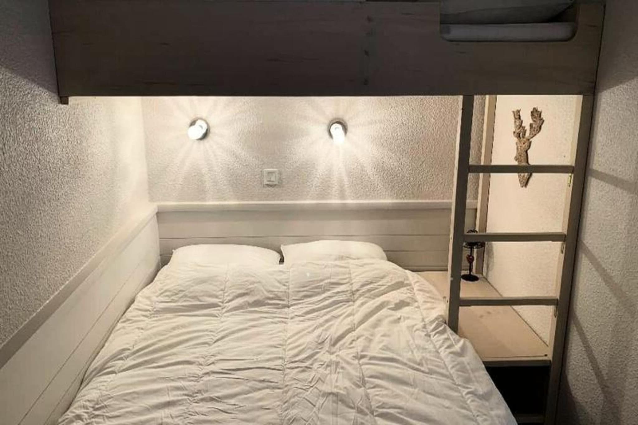 Antares Residence with one room