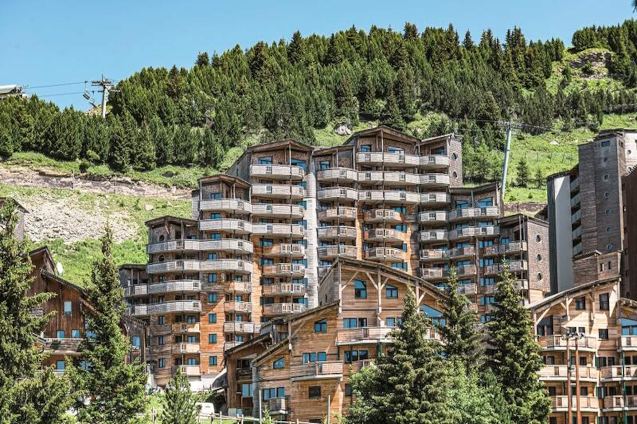 Résidence Arietis is located in the Avoriaz resort at an altitude of 1800m, in the town of Morzine in Haute-Savoie.
Avoriaz is a unique resort with authentic character. A station with original architecture and 100% pedestrian. So many assets to give you an ideal vacation in the mountains.
And that's not all! The residence itself will definitely seduce you.
Just a few meters from the residence, you will find the city center and its many shops, bars and restaurants.
At the end of the day, you will have the pleasure of finding cozy, warm and friendly accommodation, perfect for resting and recharging your batteries with your family.
Your vacation rental includes: 1 living room, 1 kitchen, 1 bedroom, 1 bathroom, 1 separate toilet and 1 balcony.
Location: 3rd floor.
Composition of the living room: 1 sofa bed (sleeps 2) and 1 standard sofa.
Meal side: 1 table with 5 chairs.
Kitchen open to the living room.
Composition of the rooms:
Bedroom 1: 3 single beds (2 single beds, possibility of making a double bed + 1 mezzanine bed).
Composition of the bathrooms:
Bathroom 1: bath/shower
1 separate toilet.
Baby Kit - Subject to availability - Ask at reception.
Bed linen - Included - content may vary depending on the residence: fitted sheet, sheet or duvet cover and pillowcase. Possibility of daily linen change available at an additional cost, inquire at reception for prices.
Towels - Extra charge. Possibility of daily linen change available at an additional cost, inquire at reception for prices.
End of stay cleaning - Mandatory cleaning service to be paid upon check-in or upon arrival.
Daily cleaning - Available at an additional cost, inquire at reception for rates.
Parking - The customer must reserve their space in the car parks near Avoriaz: https://www.avoriazparkings.com/
Tourist tax (additional charge) - To be paid from your customer area: https://mon-compte.maeva.com. Its amount varies depending on the location. Free for under 18s.
End of stay cleaning - Mandatory cleaning service to be paid upon check-in or upon arrival.