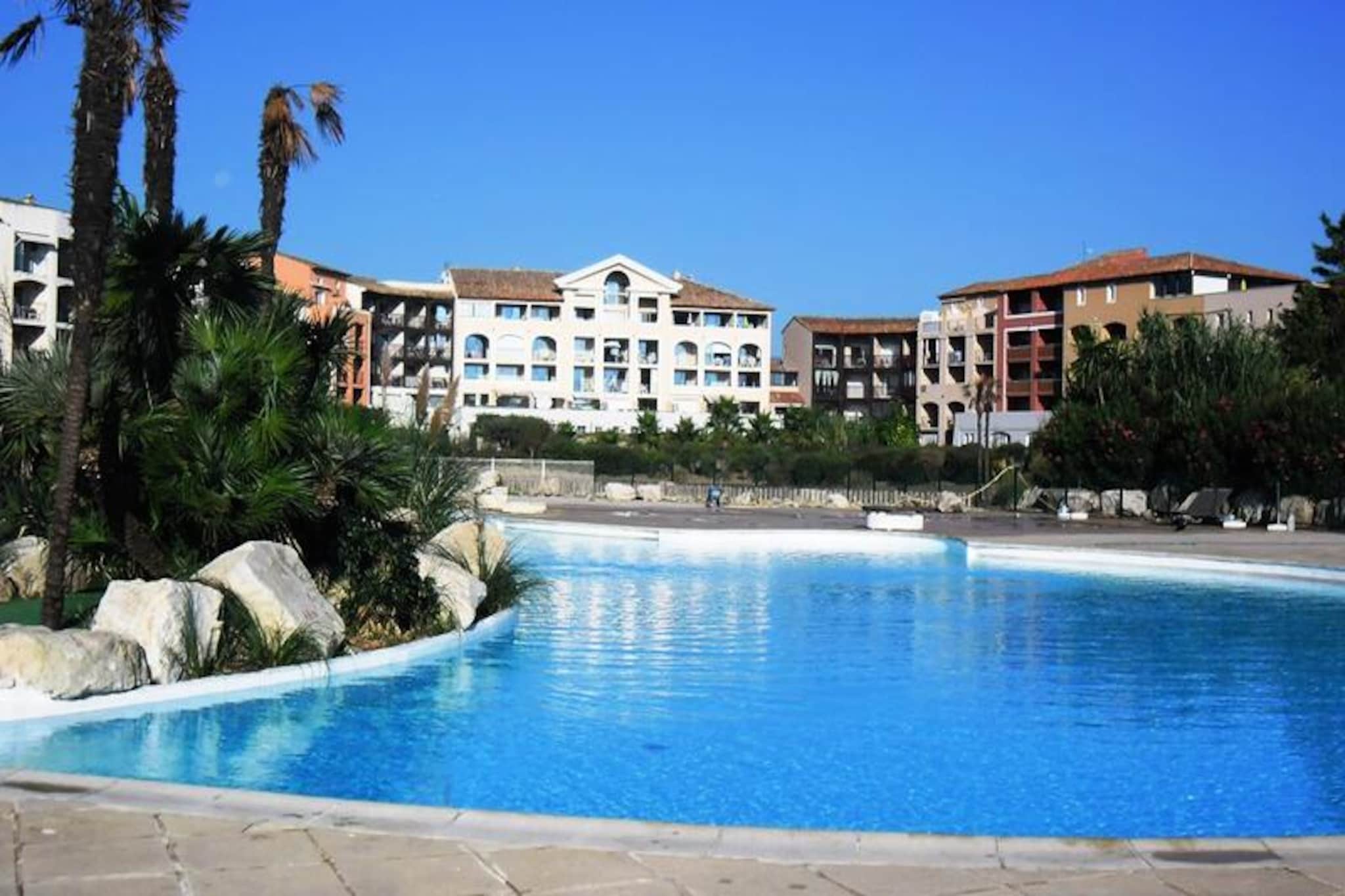 Apartment in Gassin with Beach Access & Pool