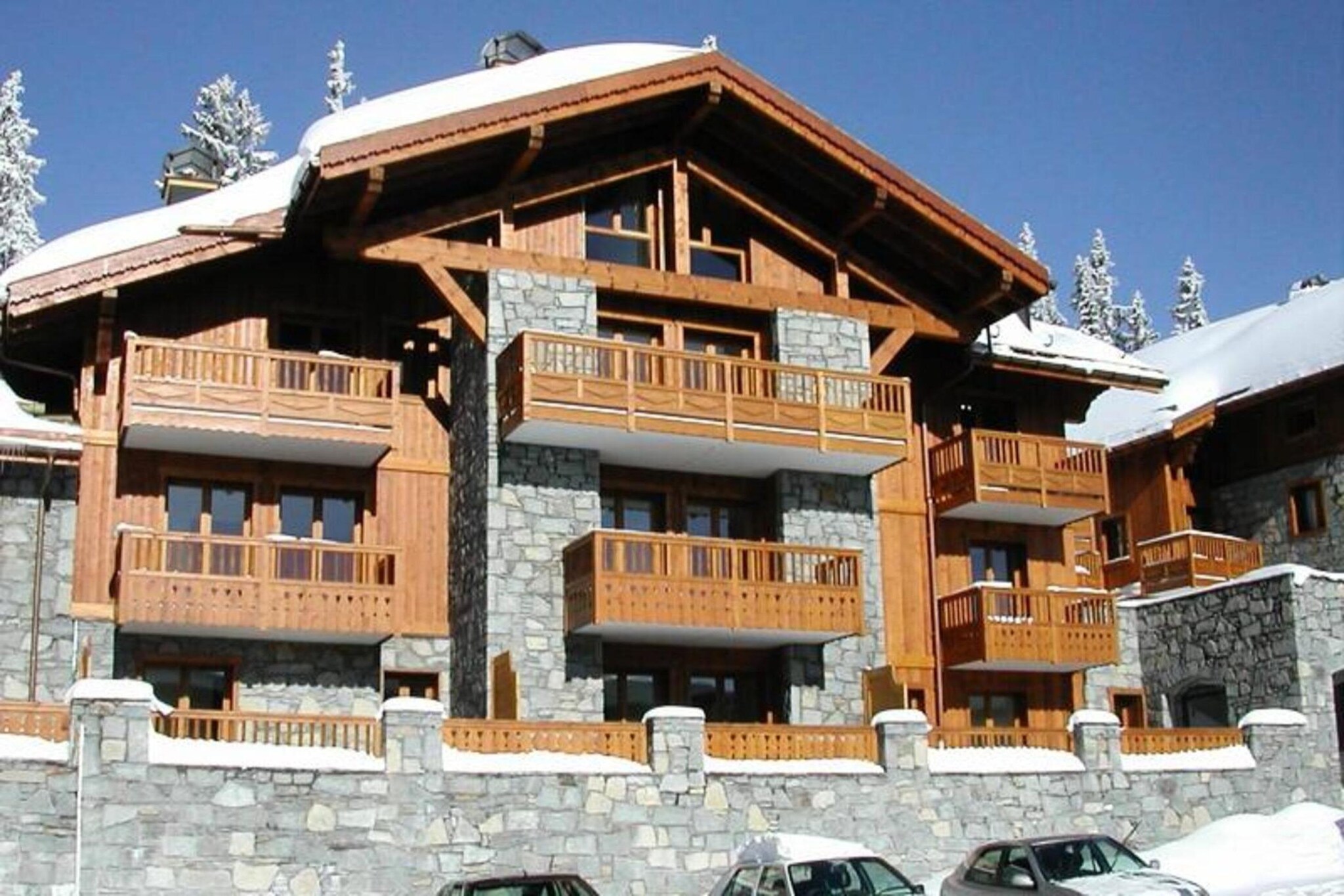 3 Rooms for 6 People