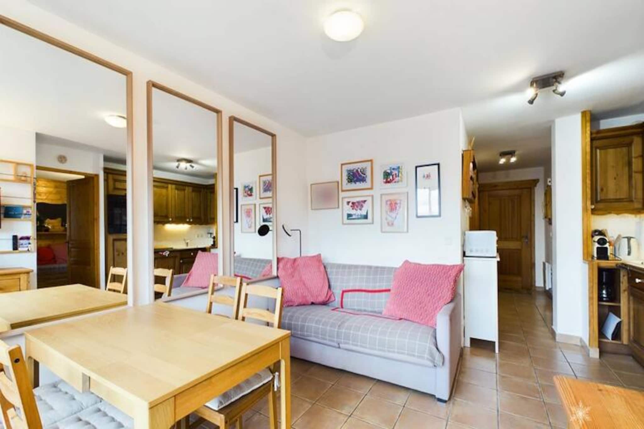 3 Rooms for 6 People
