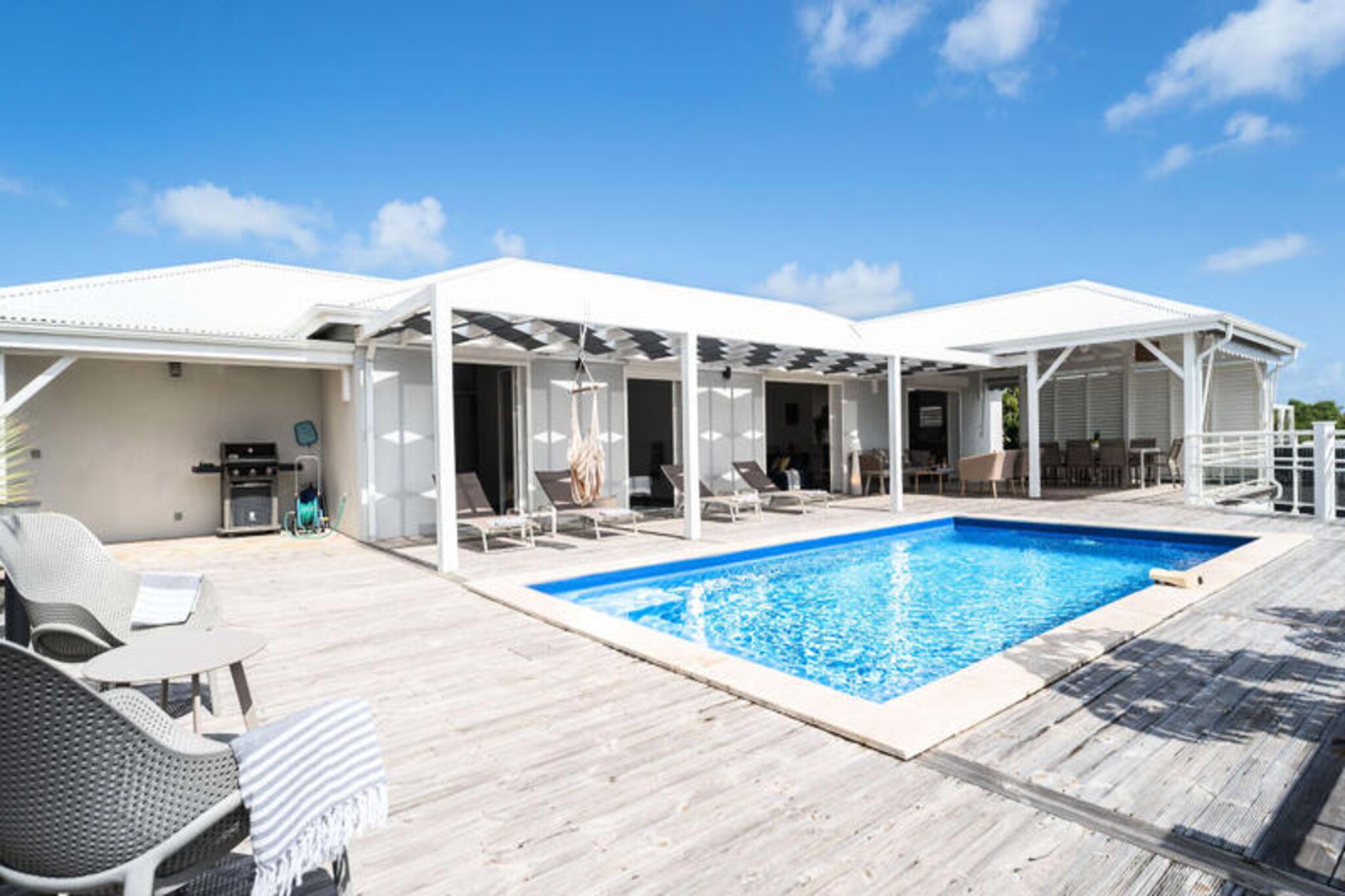 Houses & Villas for 8 People