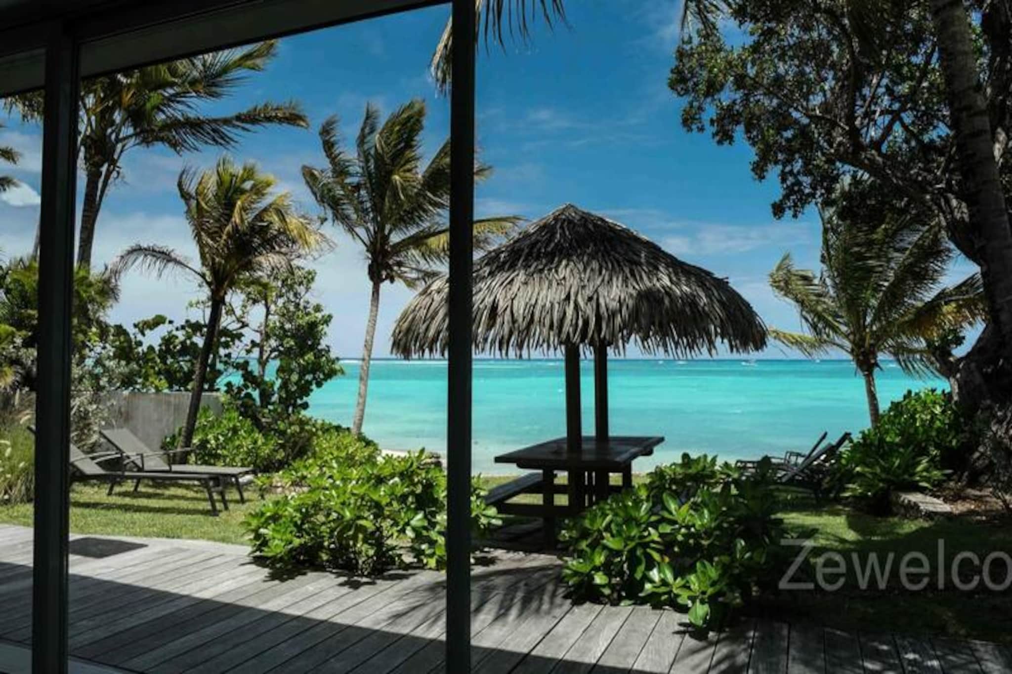 Houses & Villas for 8 People