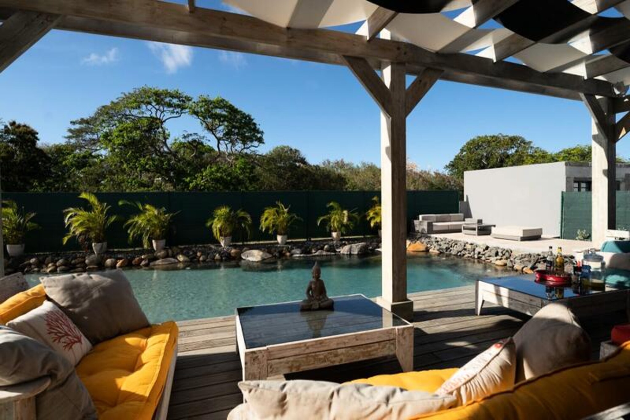 Houses & Villas for 12 People