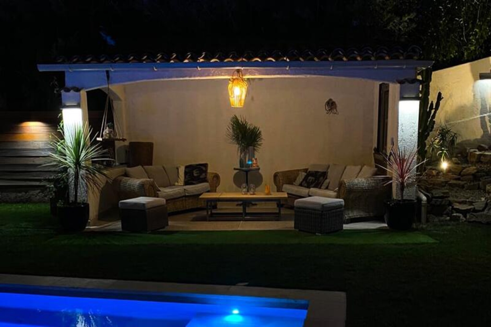 Houses & Villas for 11 People