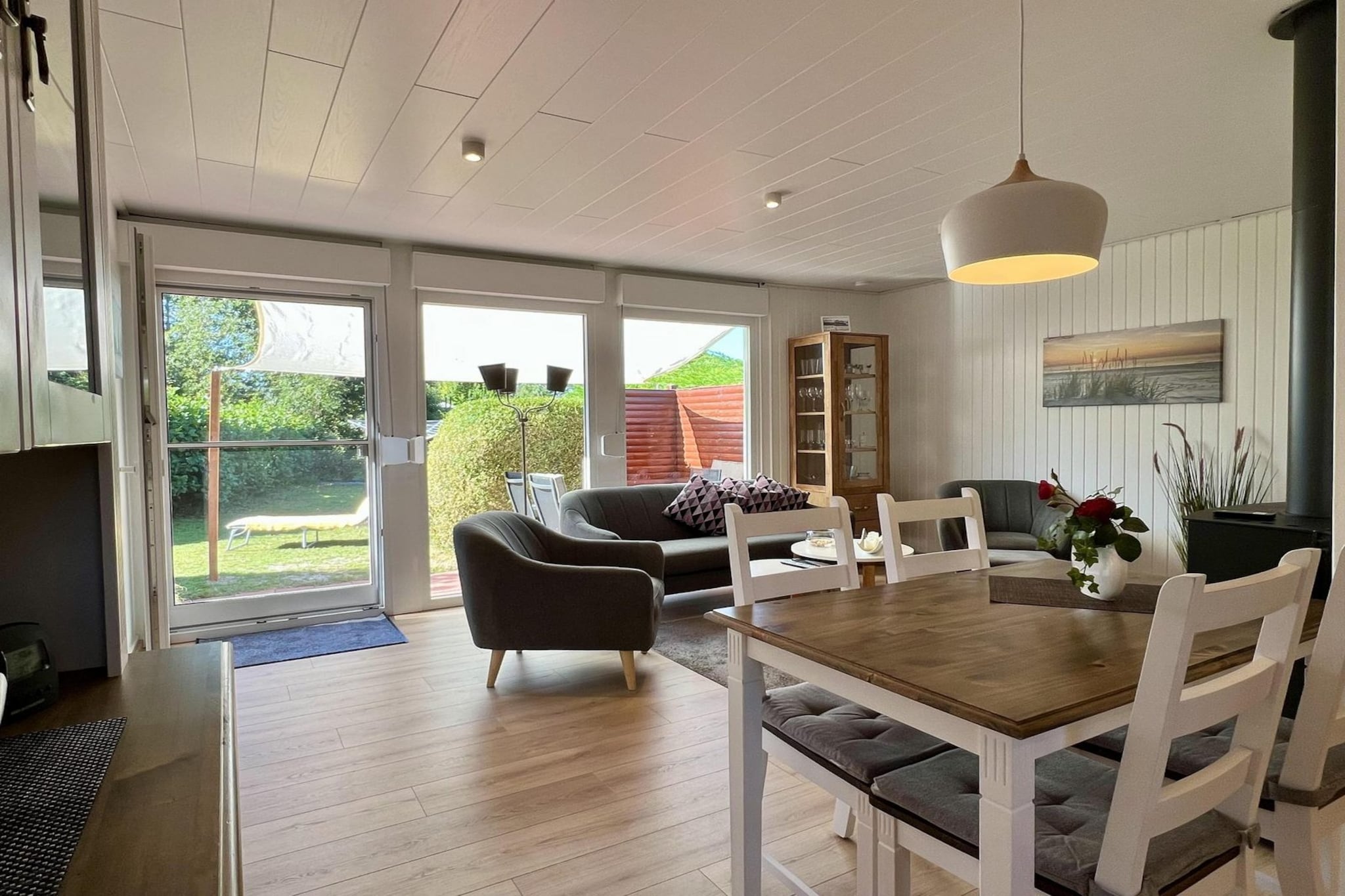 Spacious bungalow with garden in park Eureka