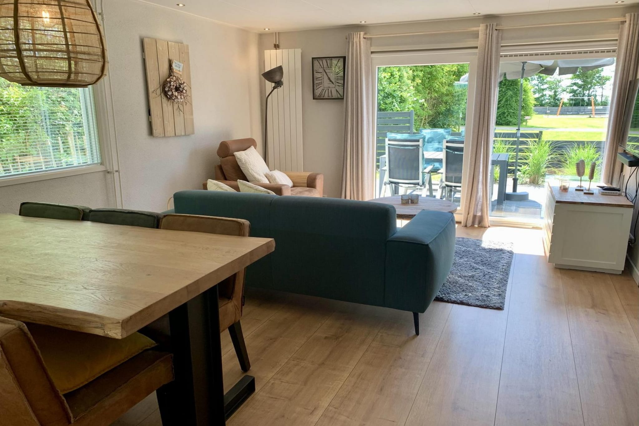 Eb en Vloed 65-Dining room