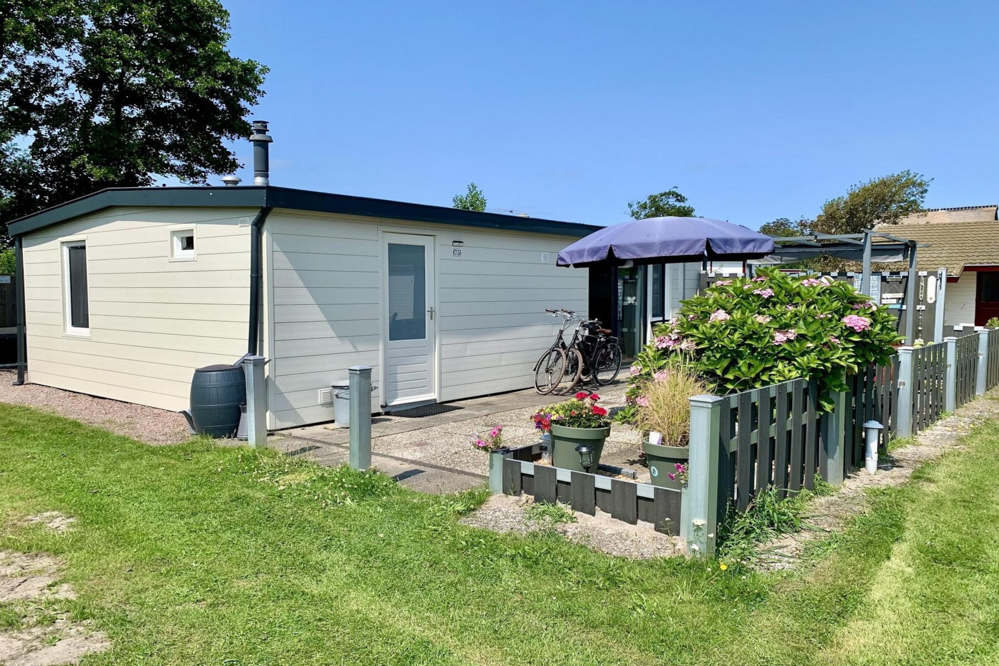 Eb en Vloed 75-Exterior summer