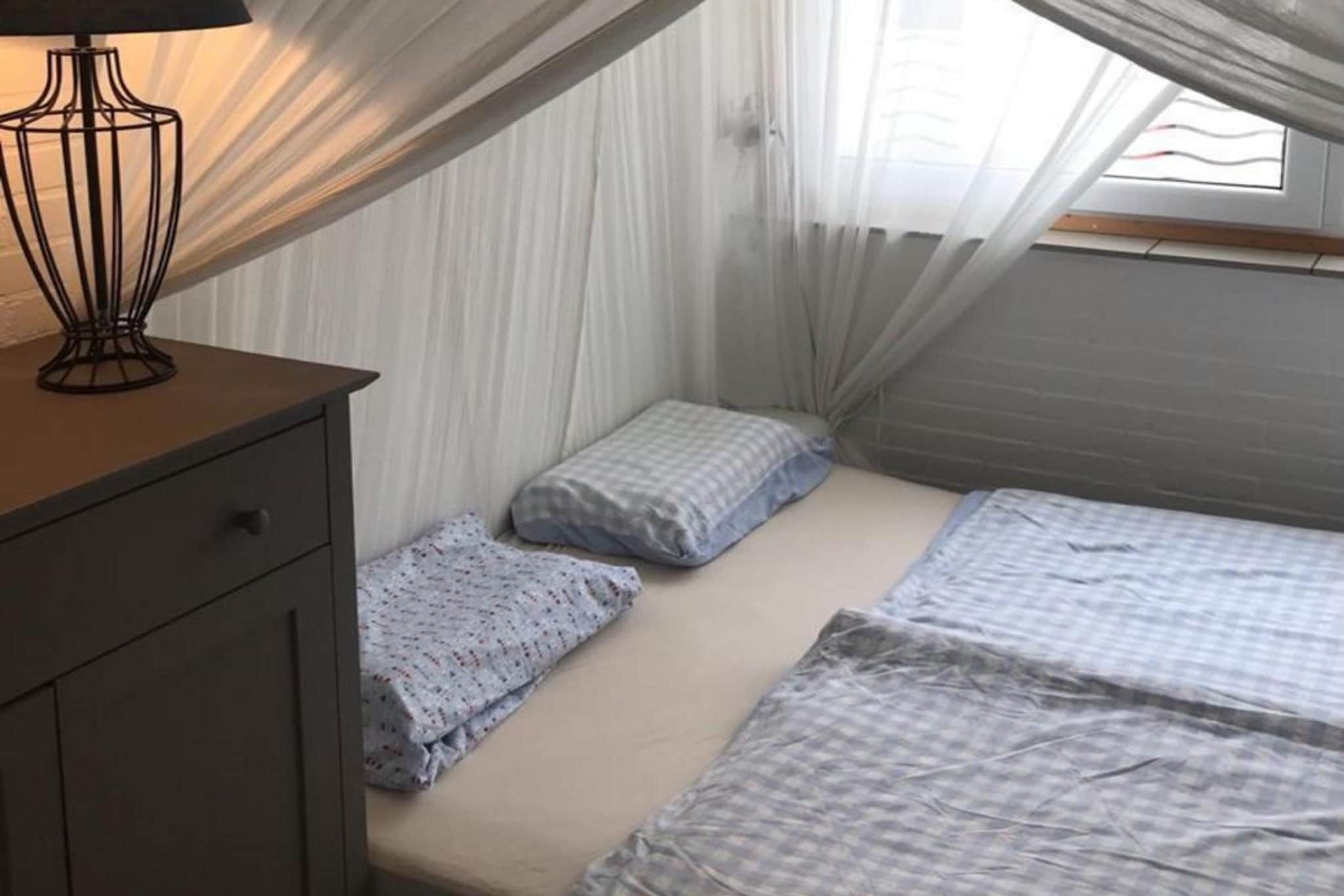 Cosy bungalow on quiet resort near beach