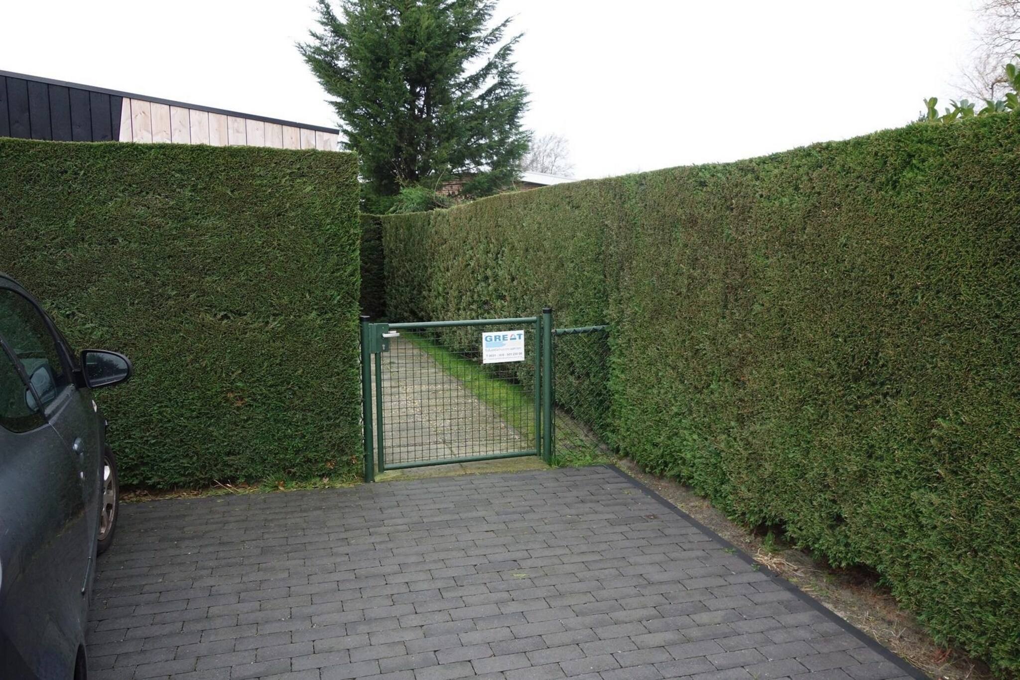 Bungalow with sunny terrace