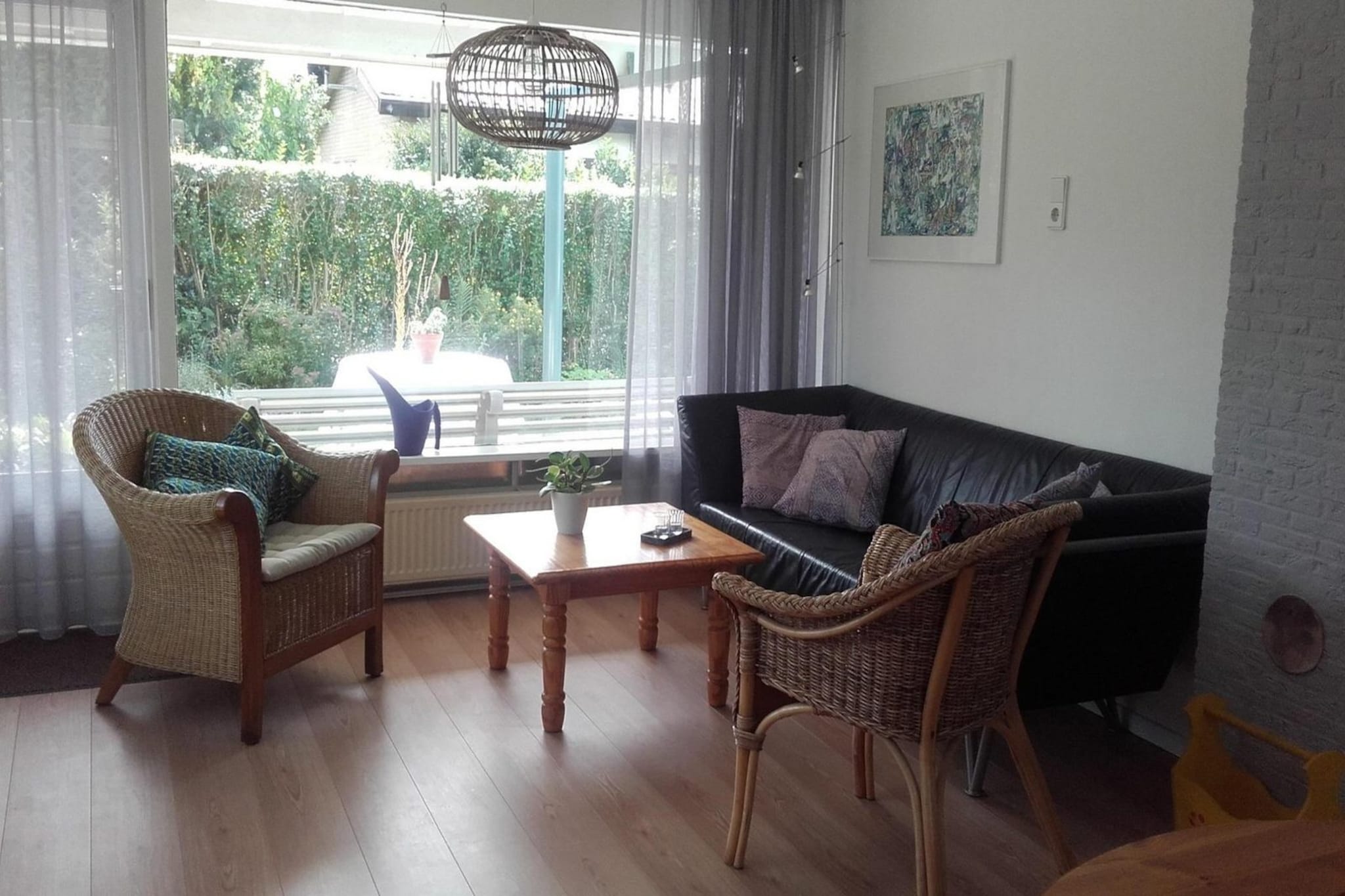 This charming holiday bungalow offers a bright, comfortable stay with the ease of everything on one floor. Surrounded by a sunny, enclosed garden, it’s a place where you can relax in privacy, enjoy coffee on the terrace, and let the holiday spirit set in the moment you arrive.
Inside, the home feels modern yet cozy, with a welcoming living room, a stylish new kitchen, and a spacious dining area that brings everyone together. The bathroom has been thoughtfully designed with comfort and accessibility in mind, featuring underfloor heating, a walk-in shower, and even a washing machine for extra convenience. Three bedrooms provide plenty of space, with double and single beds, blackout coverings for a restful night’s sleep, and a mosquito net in the master bedroom for fresh-air comfort.
Whether you’re cooking a family meal, streaming a movie with the free WiFi, or enjoying long afternoons in the sunny garden, this bungalow makes holiday life effortless. With its combination of comfort, practicality, and a peaceful setting close to the park’s entrance, it’s the perfect spot to unwind and make new seaside memories.
Note: The bed-linen is optional and available for € 13 p.p./Stay.