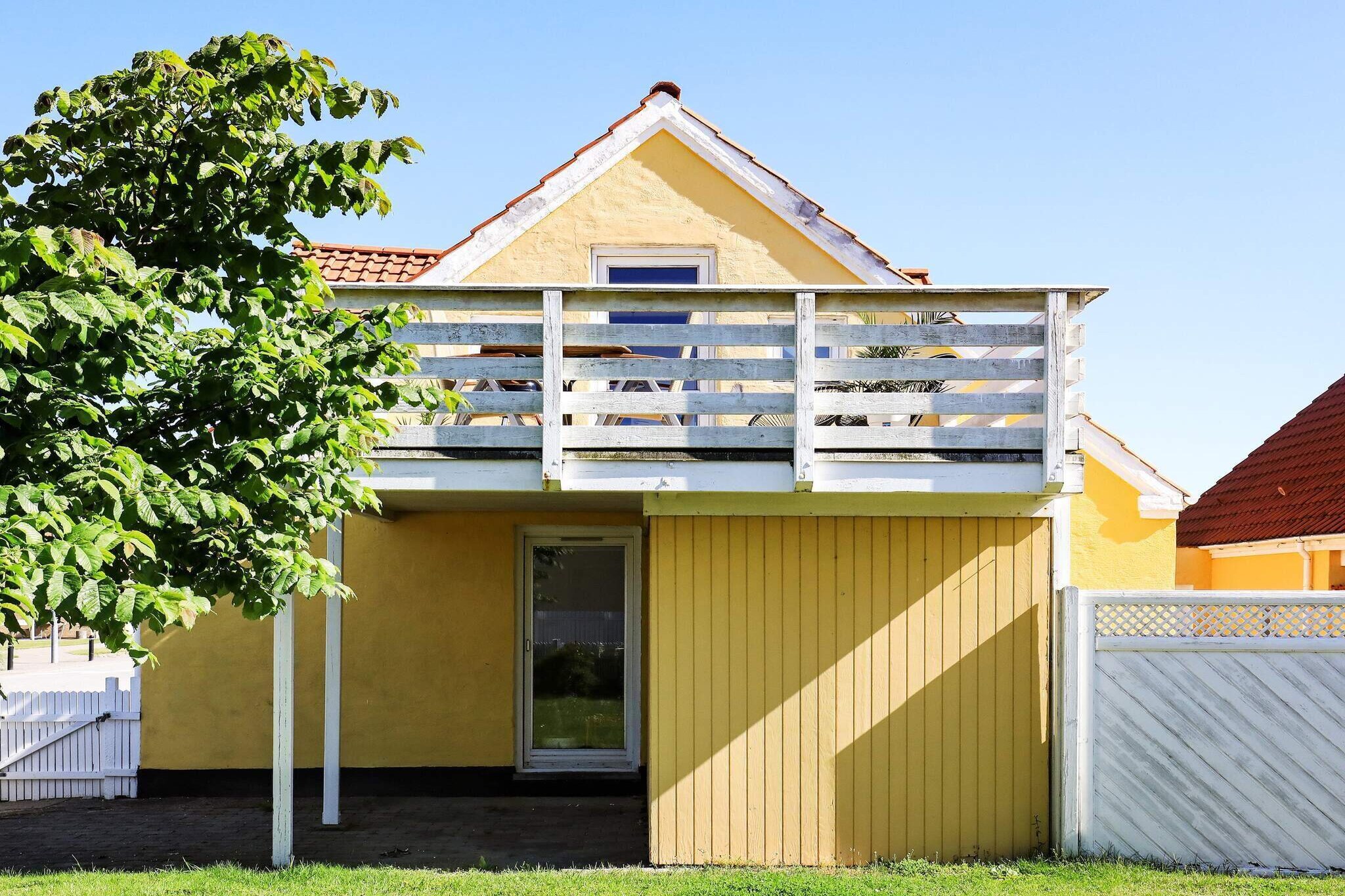 Internet Access DSL, Kitchen(stove(induction), cooker(2 ring stoves), coffee machine, oven, microwave, dishwasher, fridge, fridge-freezer), Living/bed room(TV(danish TV channels (DR1 and TV2)), cot, high chair), bedroom(double bed), bedroom(TV(danish TV channels (DR1 and TV2)), cot), bedroom(single bed), bathroom