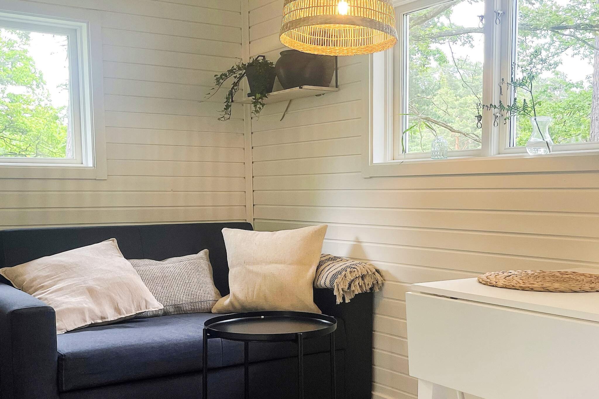 Sommarstuga small-Indoor