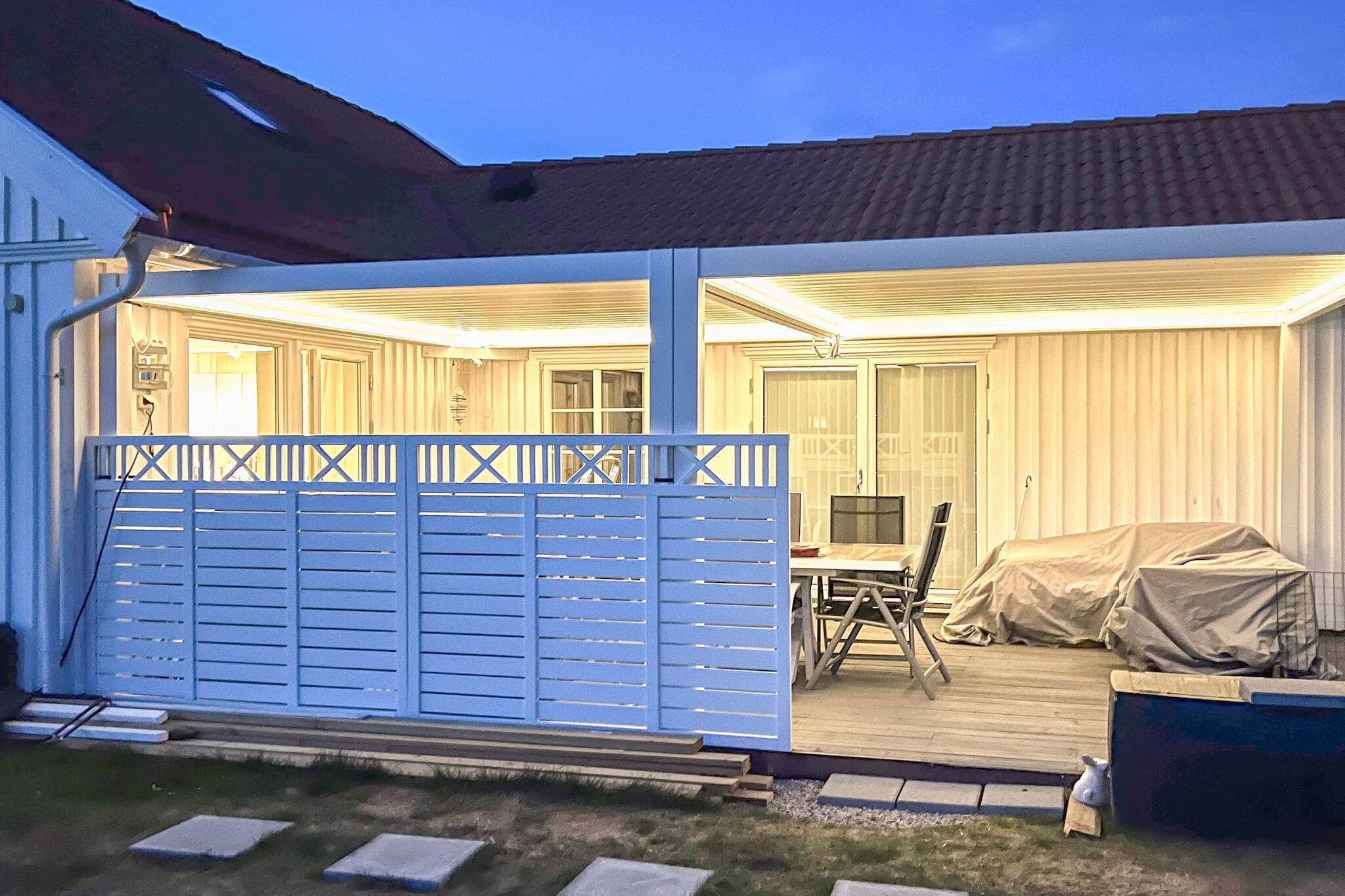 Internet Access DSL, open kitchen(cooker(electric), hood, coffee machine(filter), waffle iron, dishwasher, fridge, freezer(60-99L), washing machine), Living/bed room(50 m2)(single folding bed, TV), bedroom(single bed, double bed), bedroom(double bed), bedroom(double bed), bedroom(double bed), bathroom(floor heating)(bathtub or shower, washbasin, toilet), bathroom(bathtub or shower, washbasin, toilet), Bubble bath(indoor, 2 persons), sauna(indoor, 4 persons), heating(electric), terrace(40 m2), terrace(roofed, 24 m2), garden, garden furniture, BBQ, parking, swimming pool(indoor, 140 m2), air to air heatpump