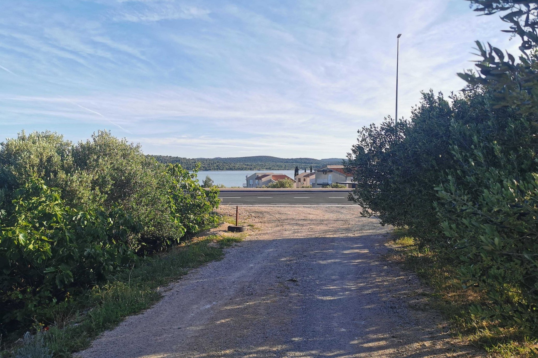 Comfort Two Bedroom Mobile Homes Pirovac - Classic Two Bedroom Mobile Home with Sea View and Terrace-Außenbereich