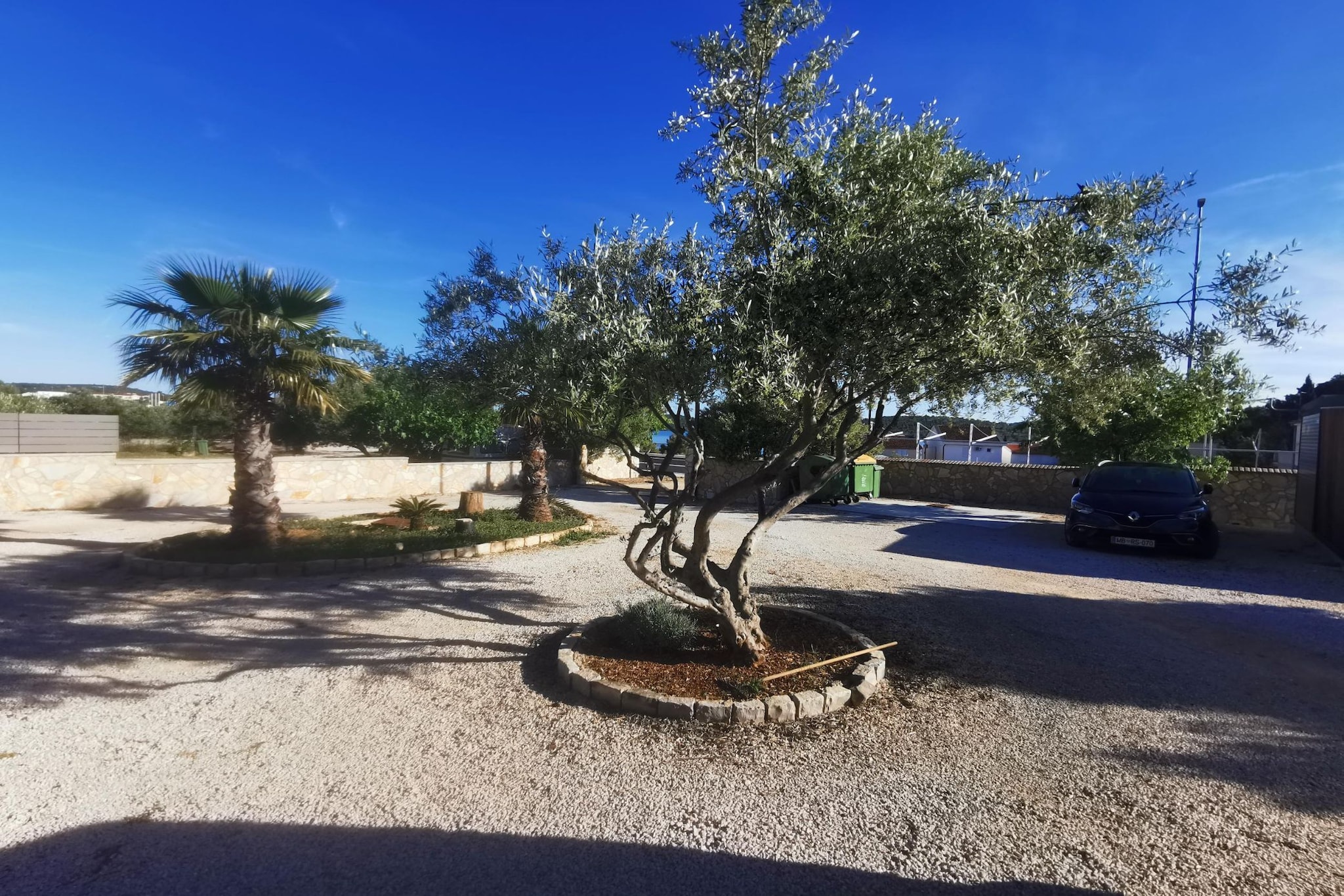 Comfort Two Bedroom Mobile Homes Pirovac - Classic Two Bedroom Mobile Home with Sea View and Terrace-Außenbereich