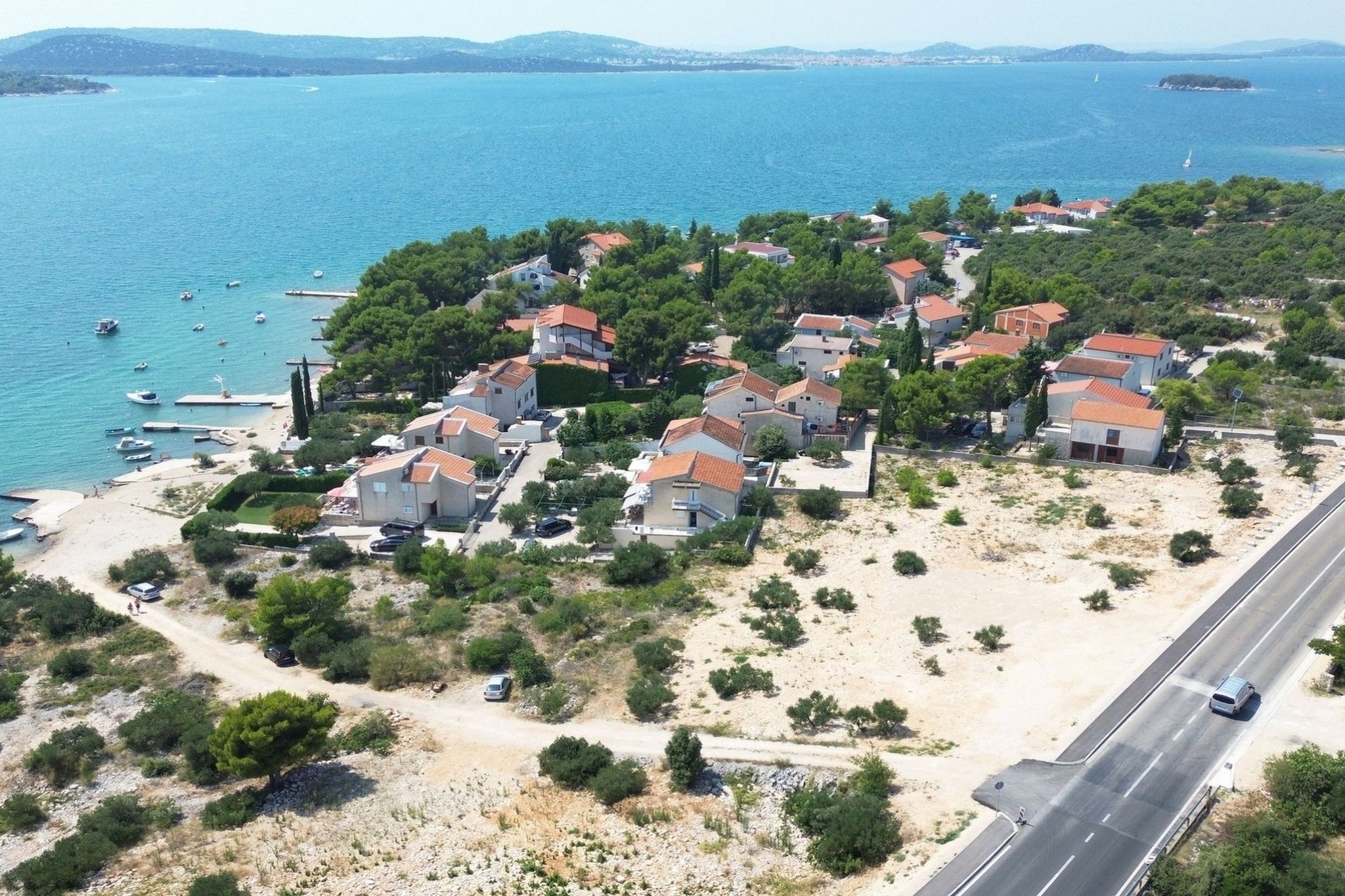 Comfort Two Bedroom Mobile Homes Pirovac - Standard Two Bedroom Mobile Home with Sea View and Terrace-Aussicht