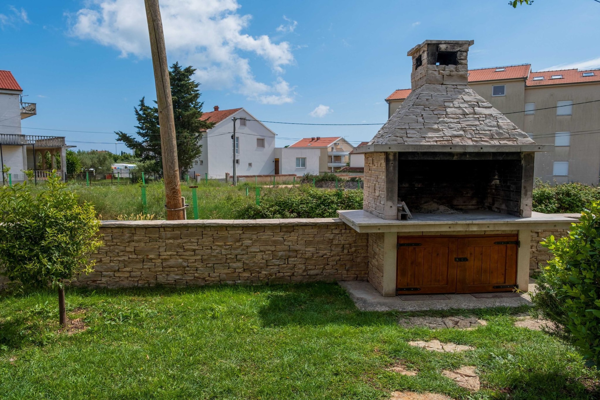 Charming  Three Bedroom House  Turanj-Außenbereich