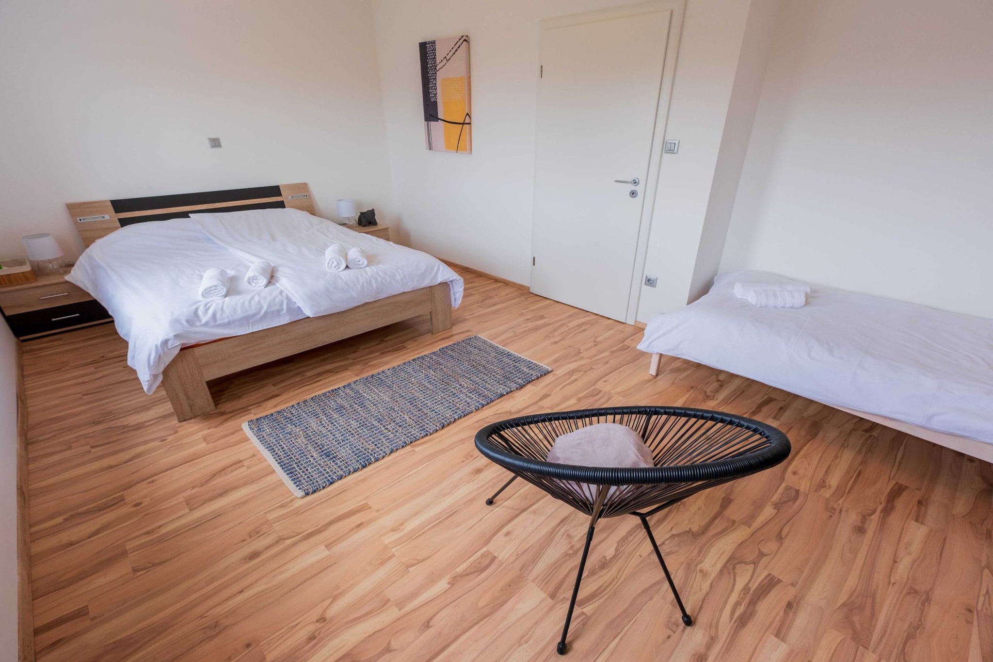 Charming  Three Bedroom House  Turanj-Schlafzimmer