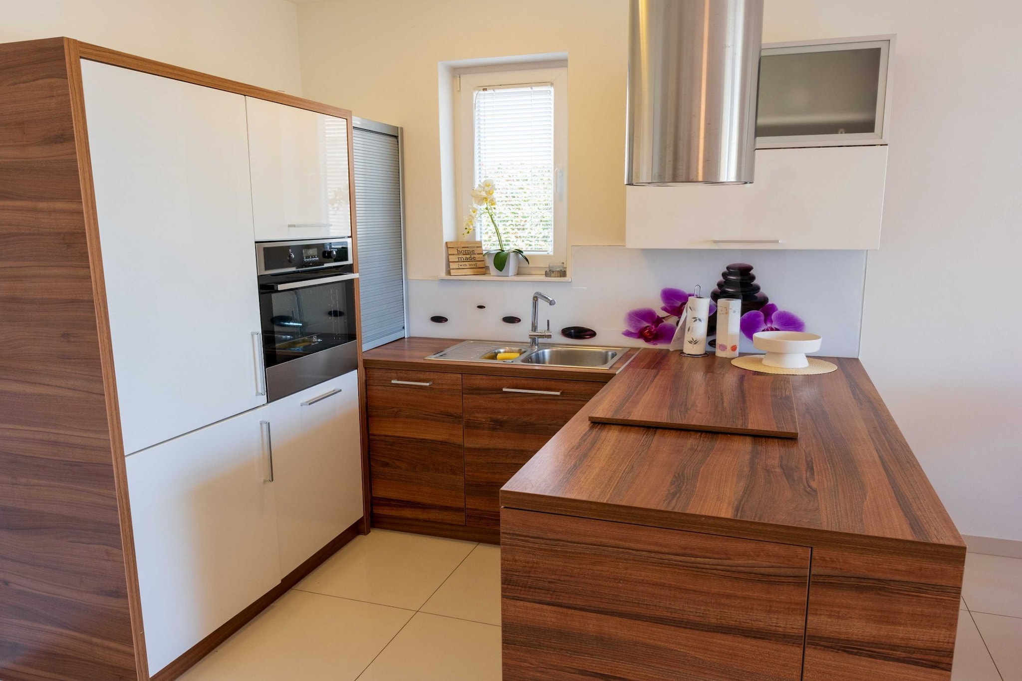 Charming  Three Bedroom House  Turanj-Küche