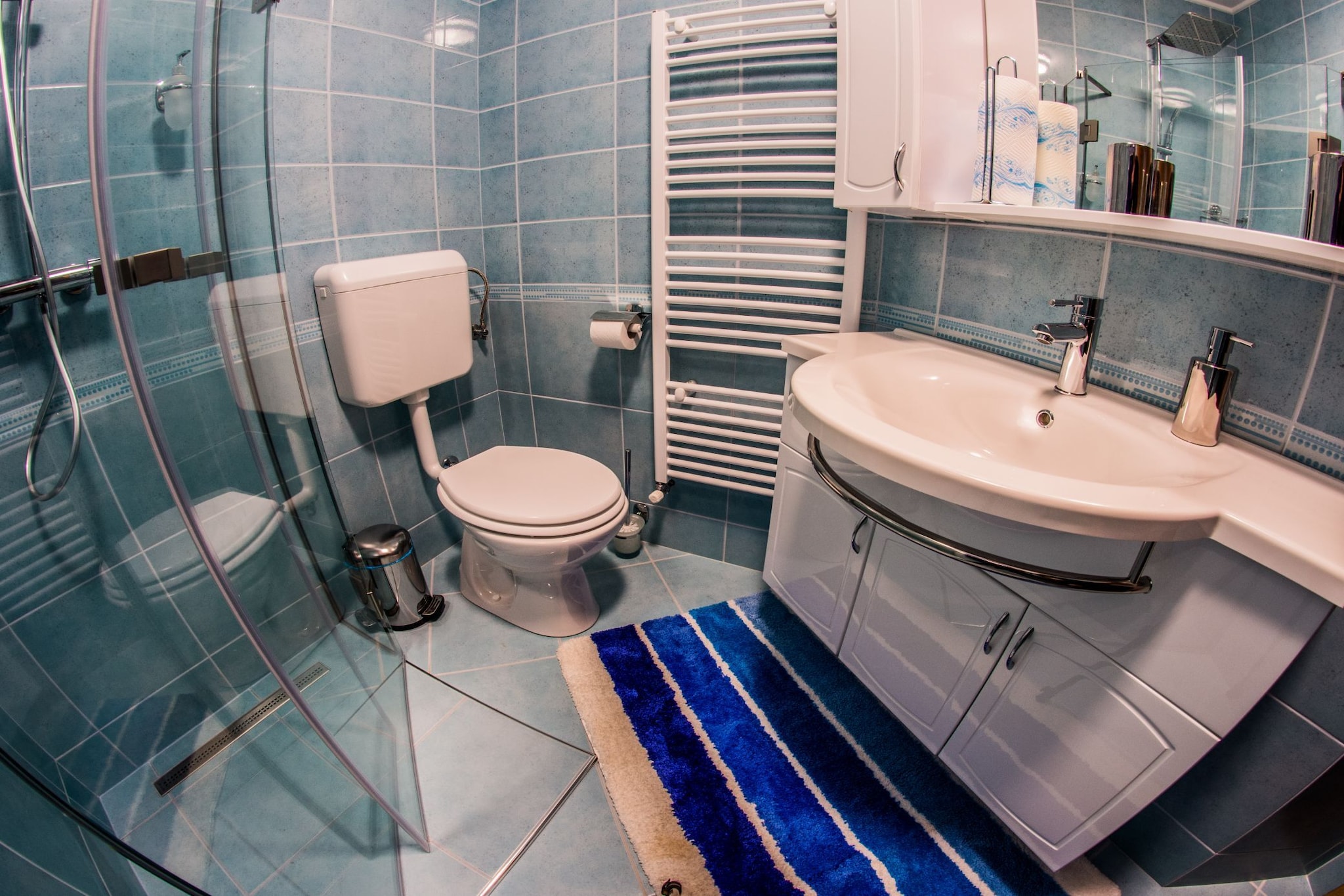 Riverside Pines Luce Apartments with Balcony - Two Bedroom Apartment with Balcony (owner 4+2)-Salle de bain
