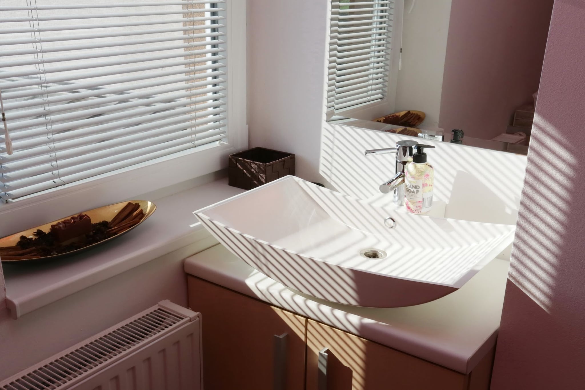 Elegant and Stylish Retreat Apartments with Terrace - Three Bedroom Apartment with Terrace-Badkamer