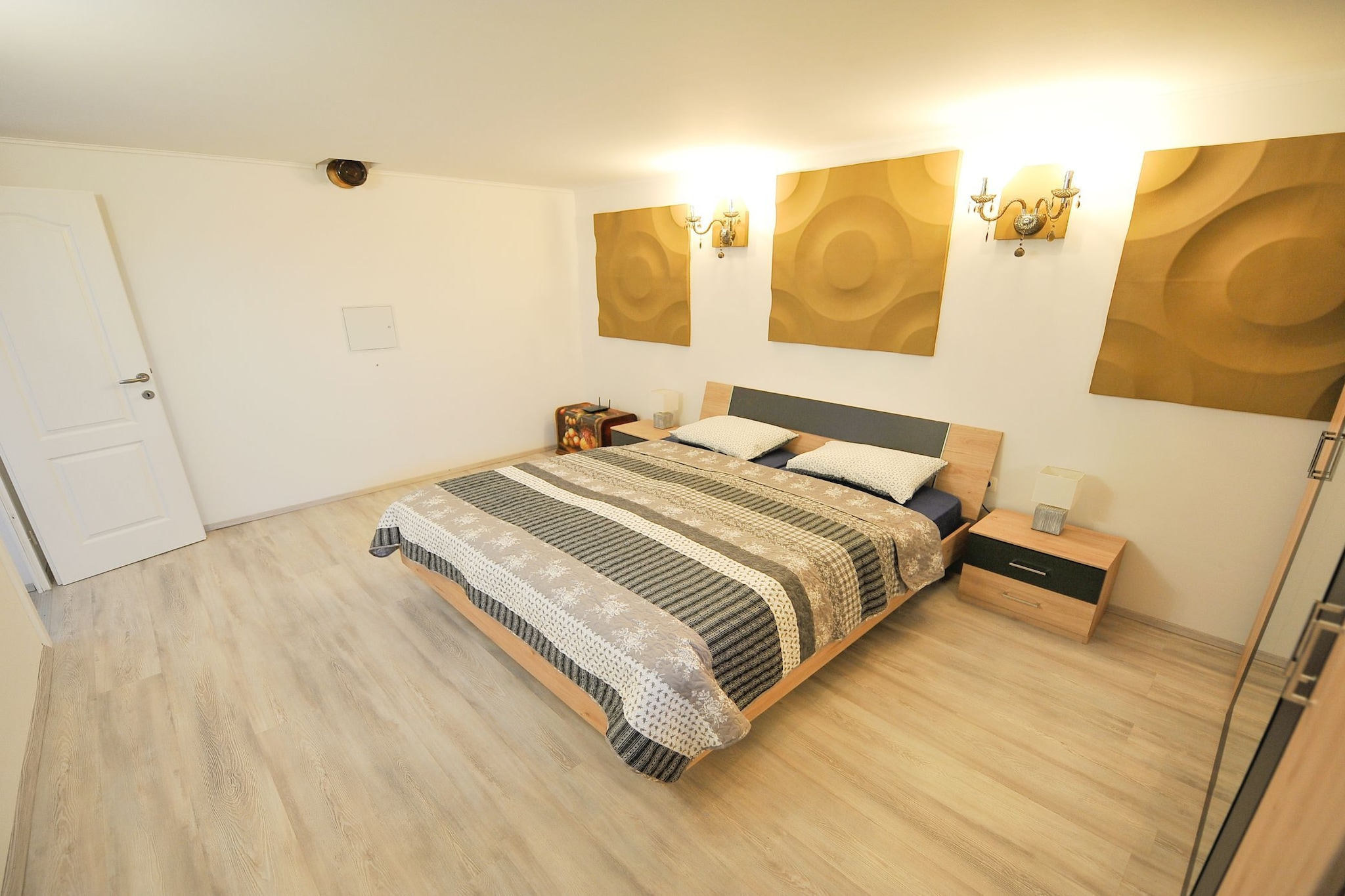 Relax and Rustic Apartments with Terrace - Classic One Bedroom Apartment with Terrace (owner Silvester)-Slaapkamer