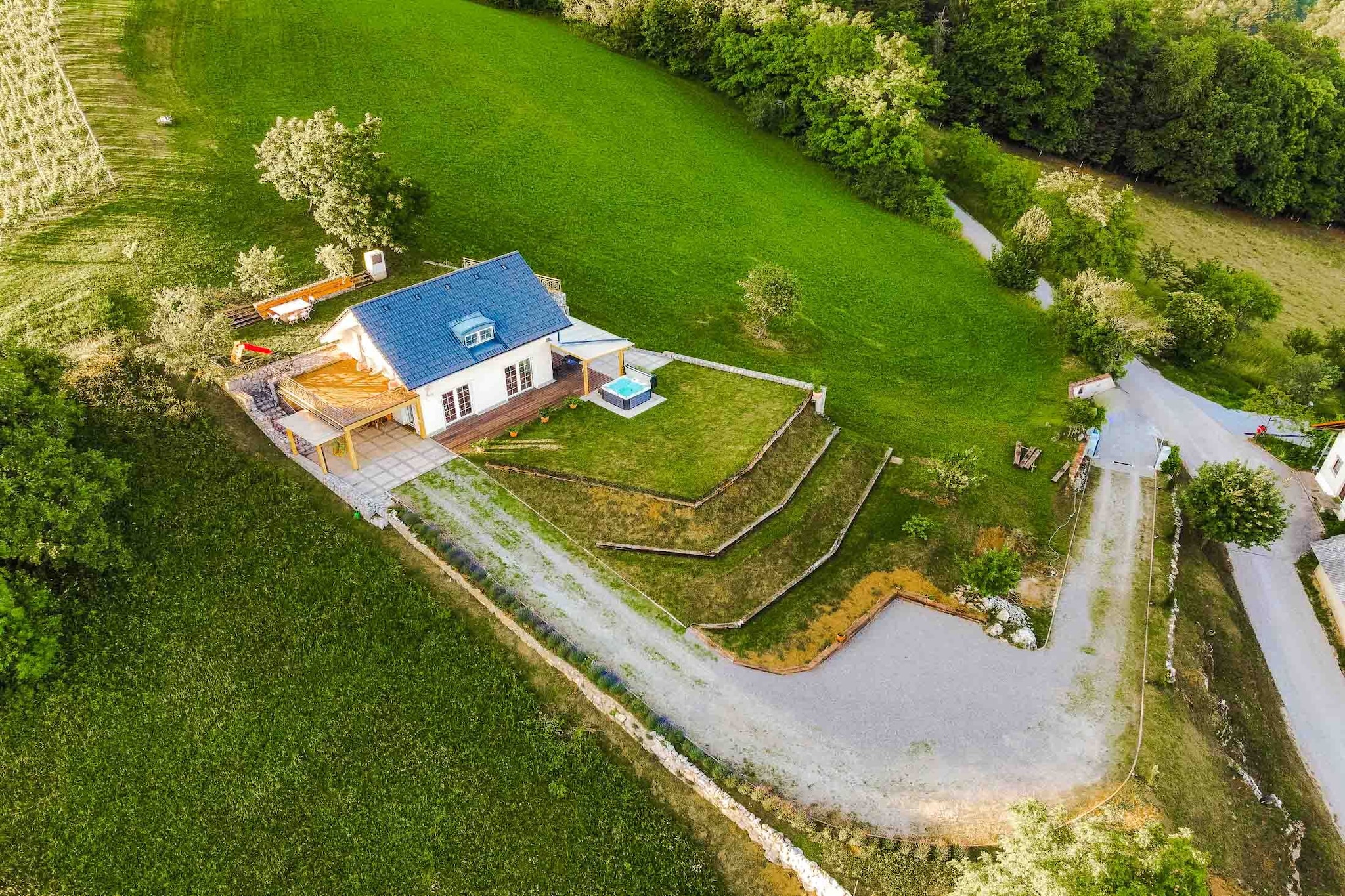 Secluded Escape Hilltop Villa with Hot-Tub - Two Bedroom Villa with Hot-Tub-Uitzicht