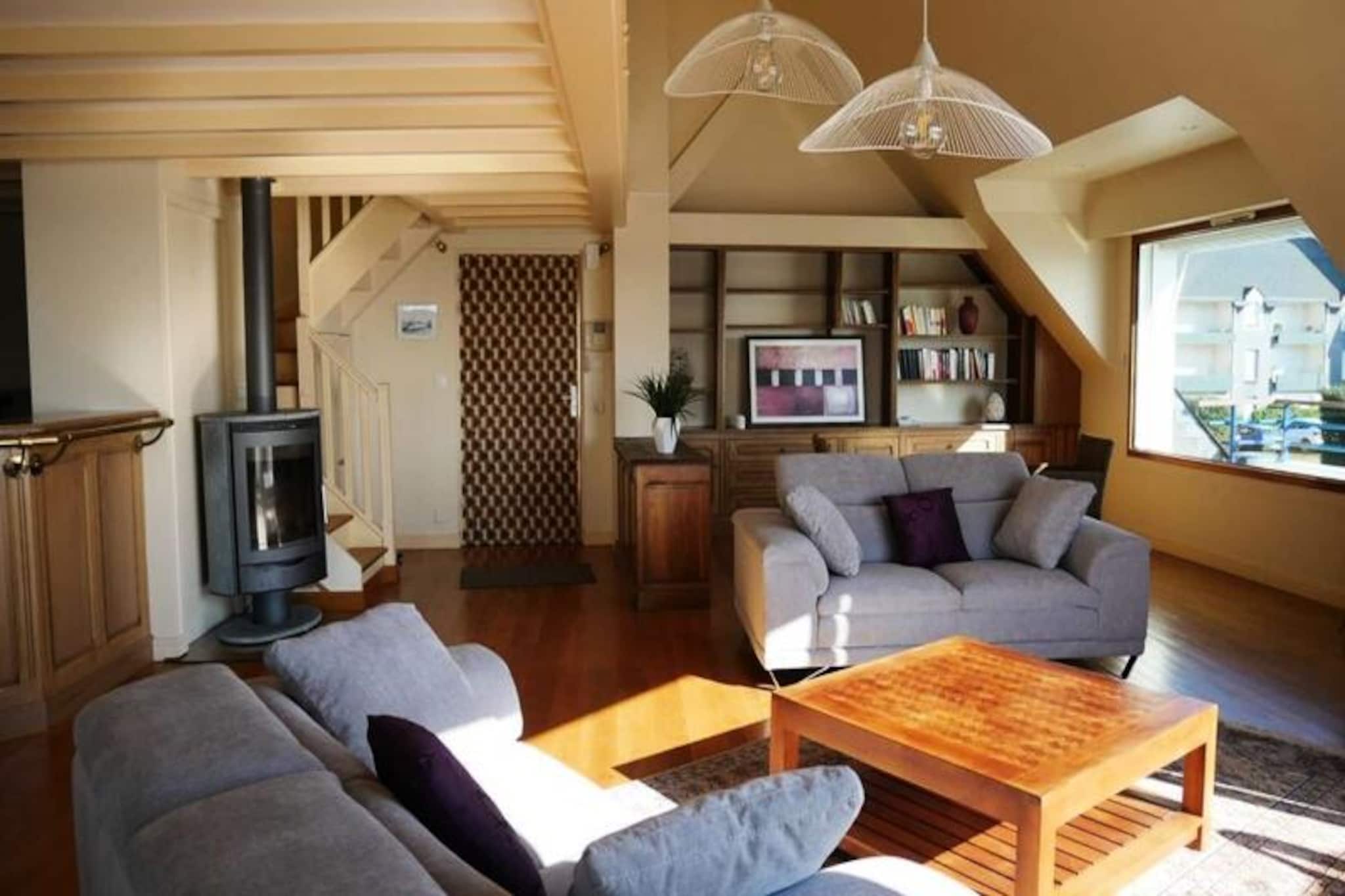 4 Rooms for 6 People