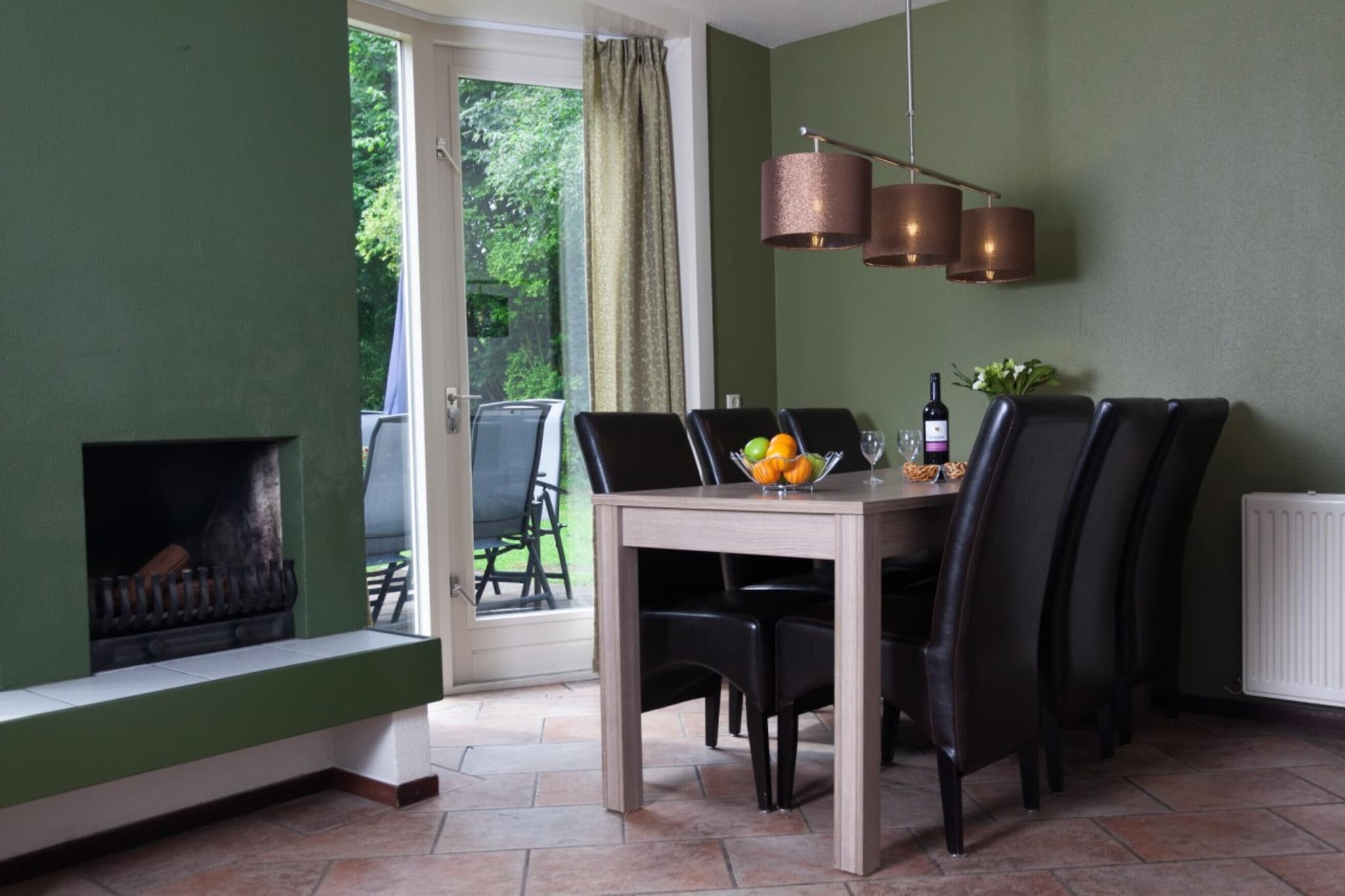 Luxury Holiday Home with Sauna & Sunshower