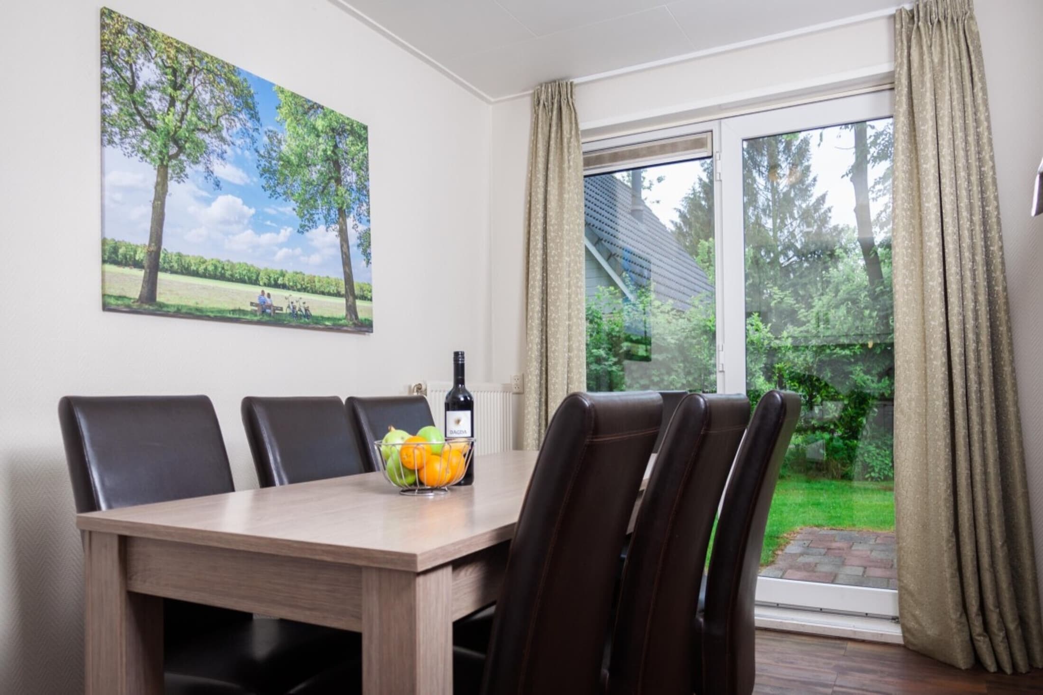 Apartment in Utrecht near Scenic Canals