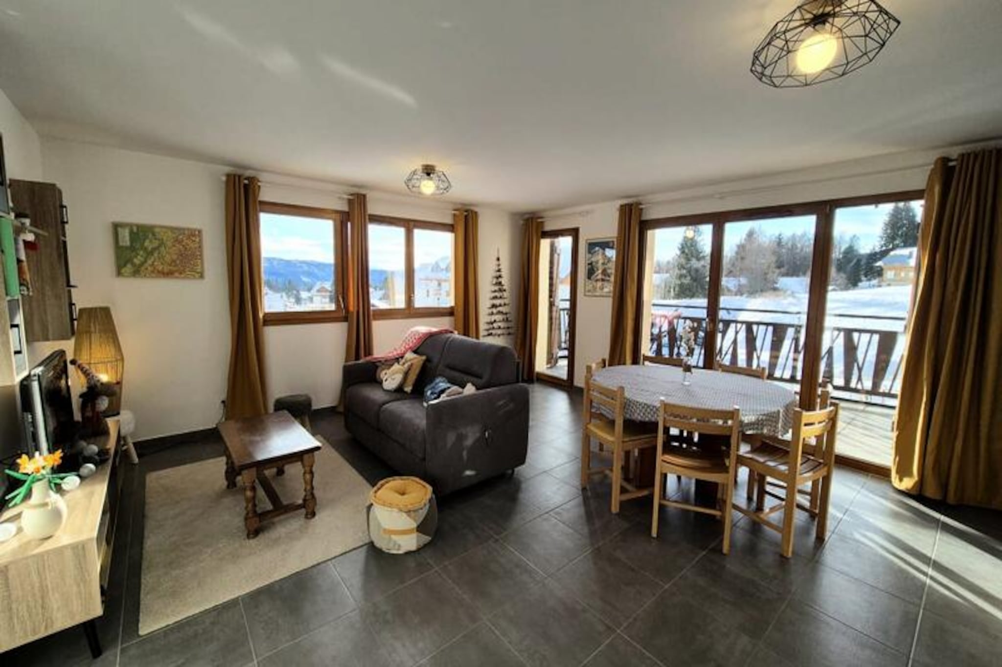 Spacieux Appartement Au Pied Des Pistes-Image-tags.