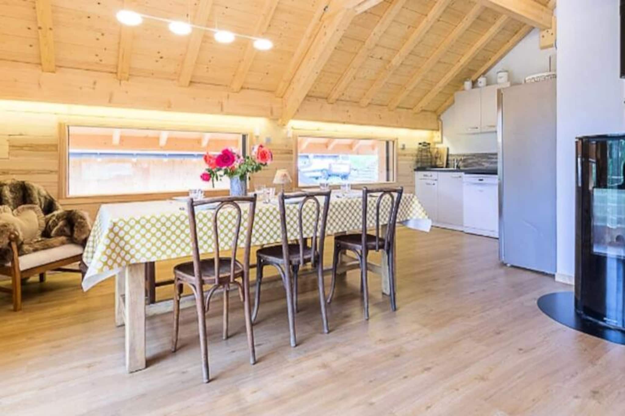 Chalet Cozy Au Cœur De La Féclaz : Séjour Authentique Et Proche Des Pistes-Image-tags.