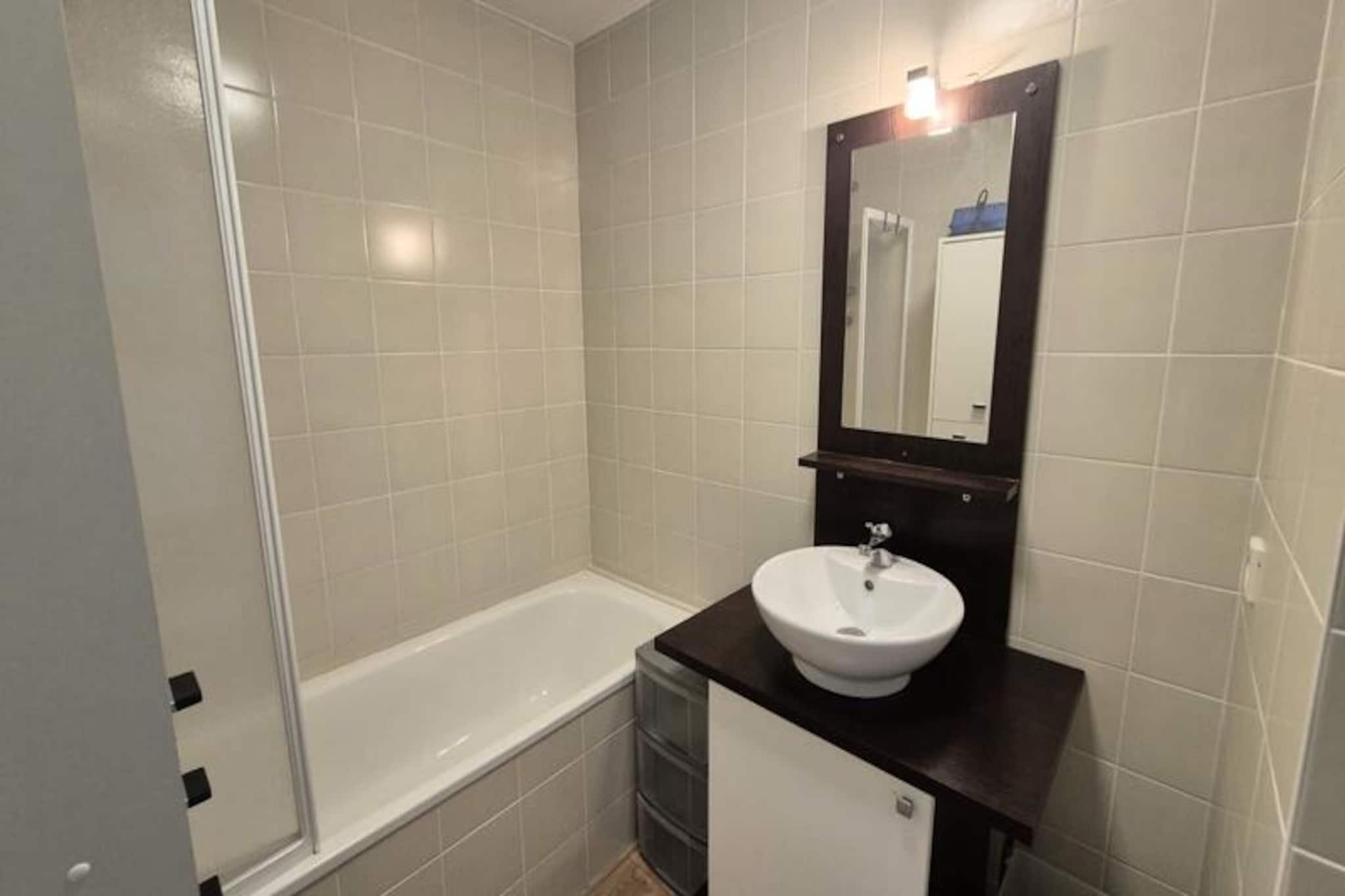 Appartement 4 Personnes Avec Accès Piscine-Image-tags.