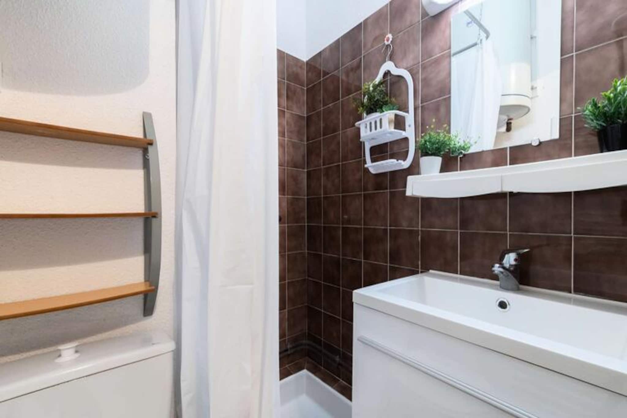 Apartment in St Lary with Shuttle to Slopes