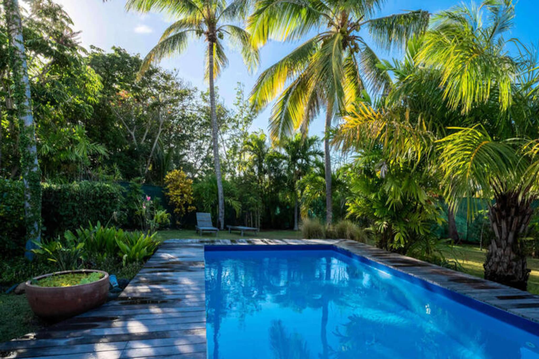 Houses & Villas for 6 People