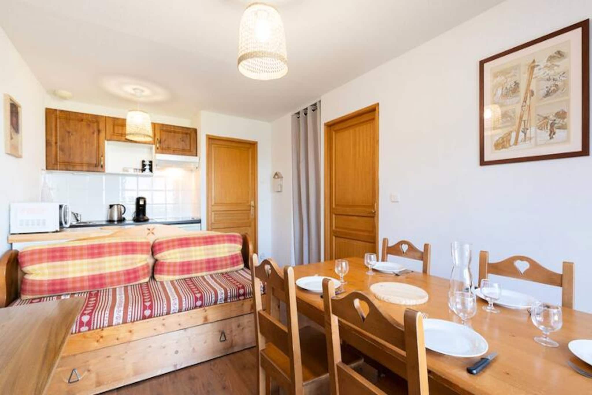 3 Rooms for 6 People