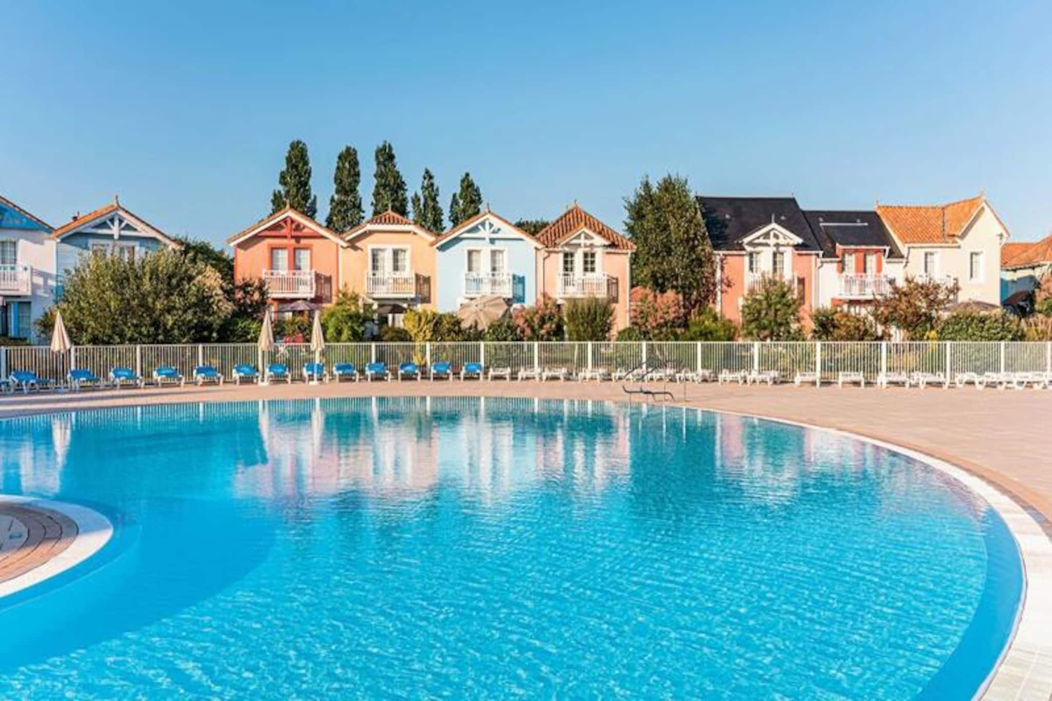 Apartment on Vendée Coast with Heated Pool