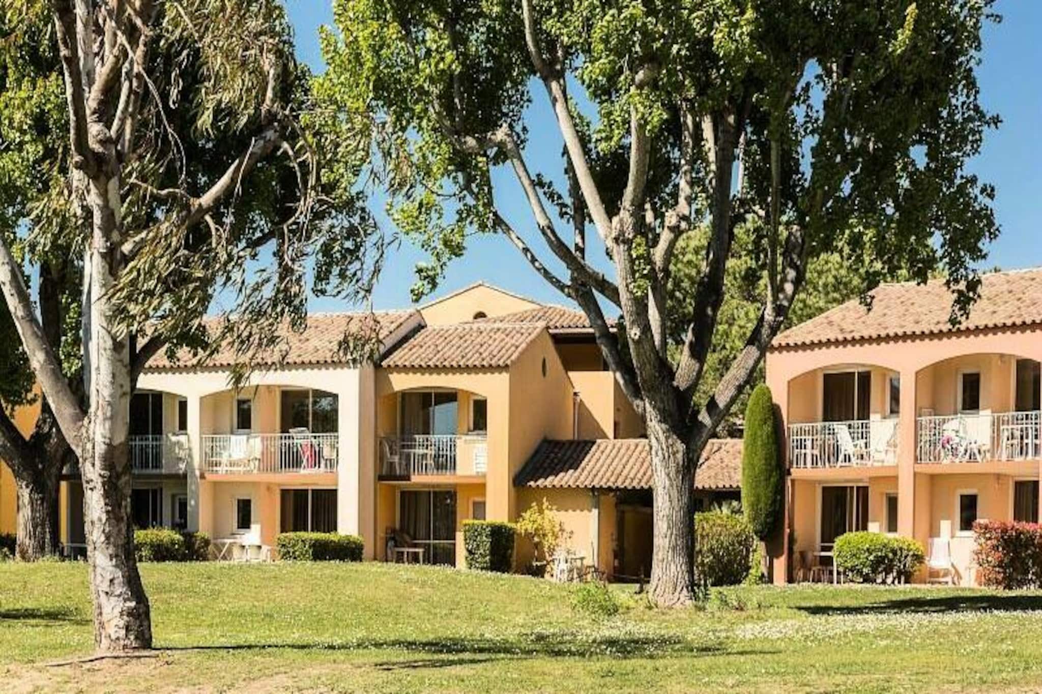 Prestige One-Bedroom Apartment (5 People)