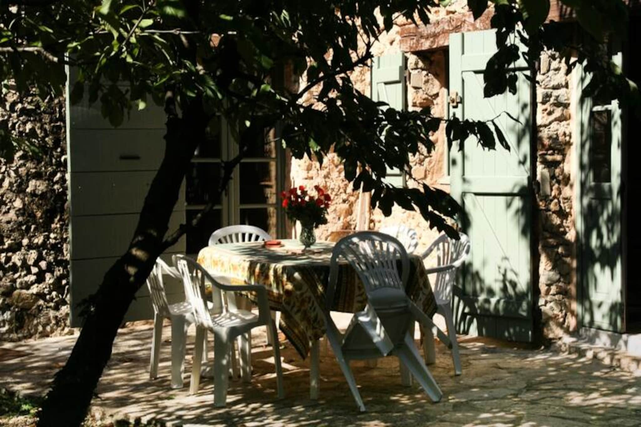 Holiday Home in Provence with Pool & Spa